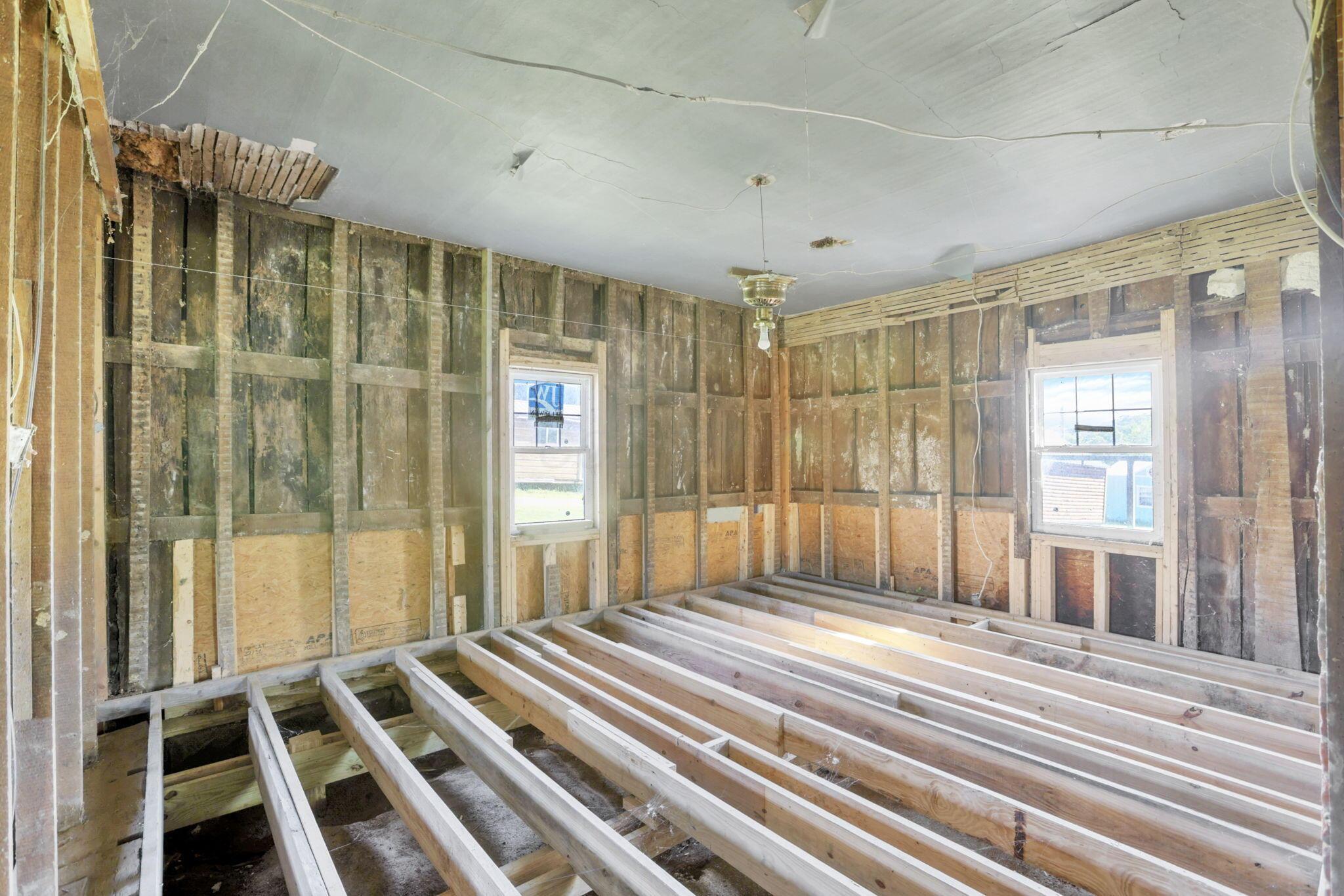 16451 Cox Road Property Photo 7