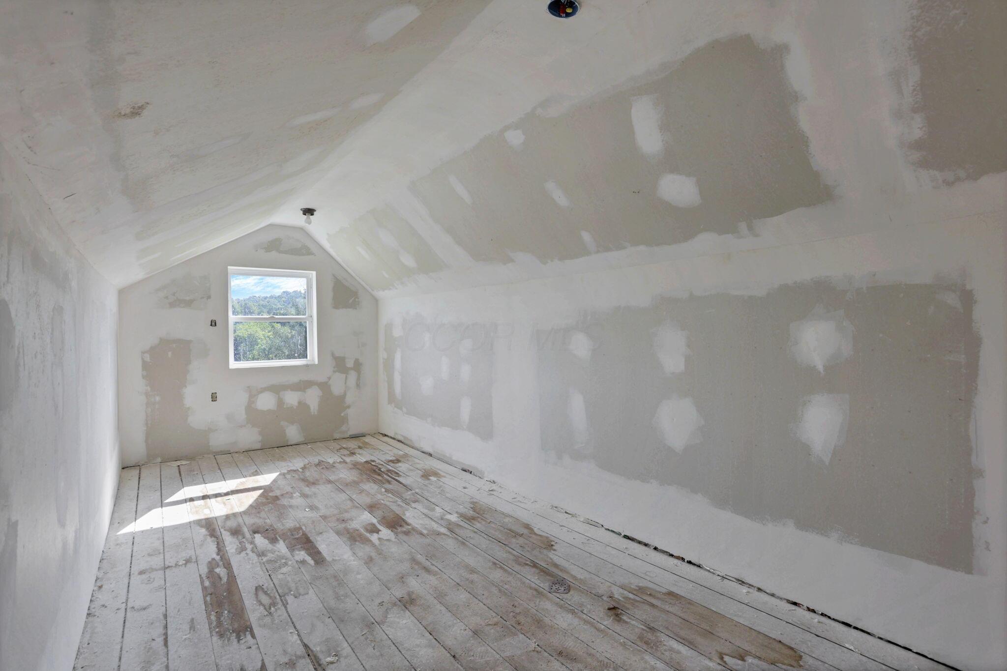 16451 Cox Road Property Photo 8