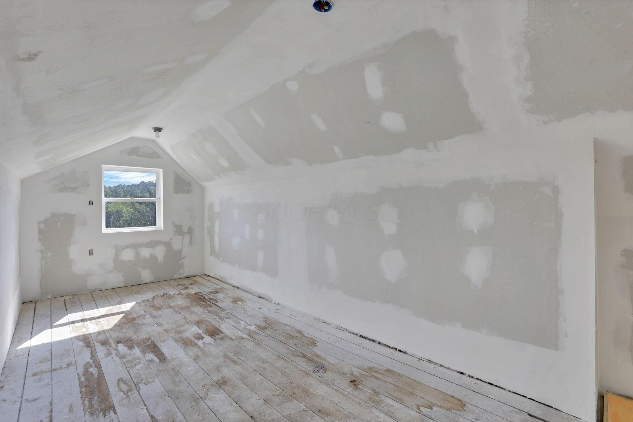 16451 Cox Road Property Photo 9