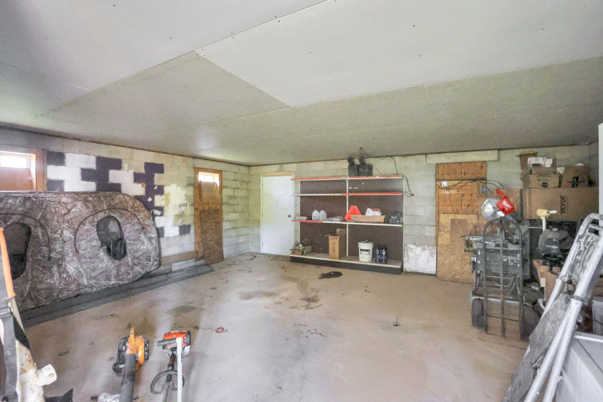 16451 Cox Road Property Photo 10