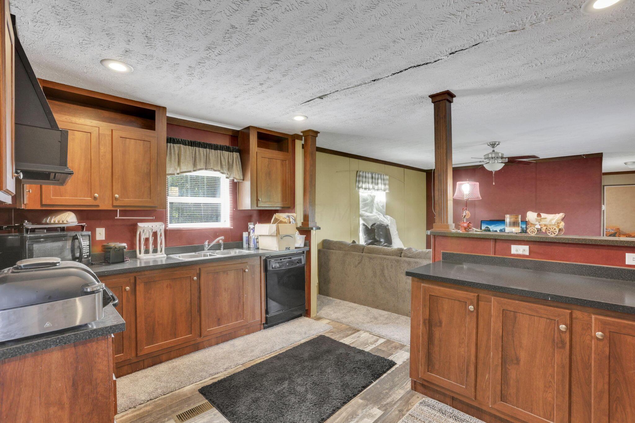 16451 Cox Road Property Photo 19