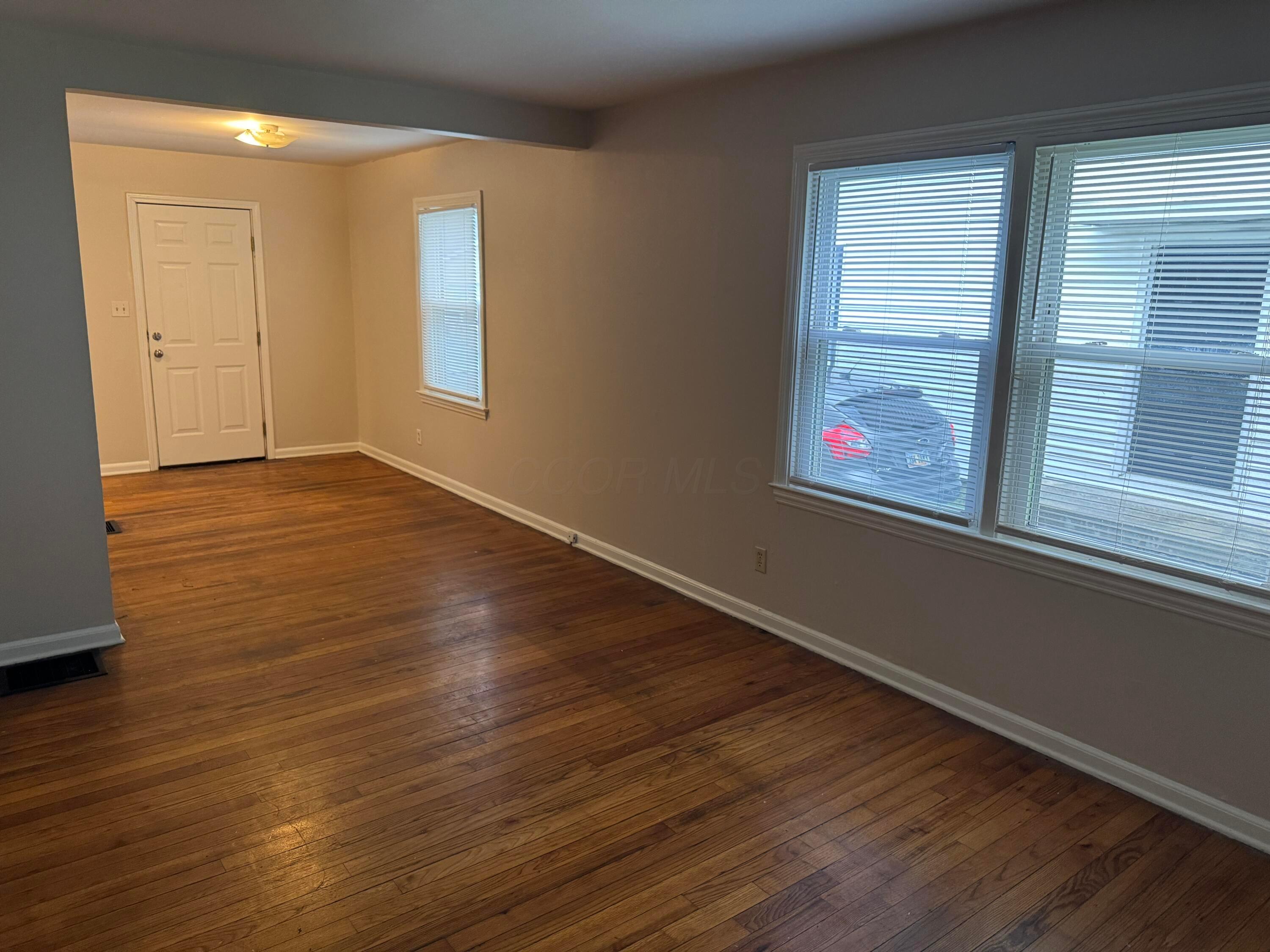 1310-1312 E 25th Avenue Property Photo 2