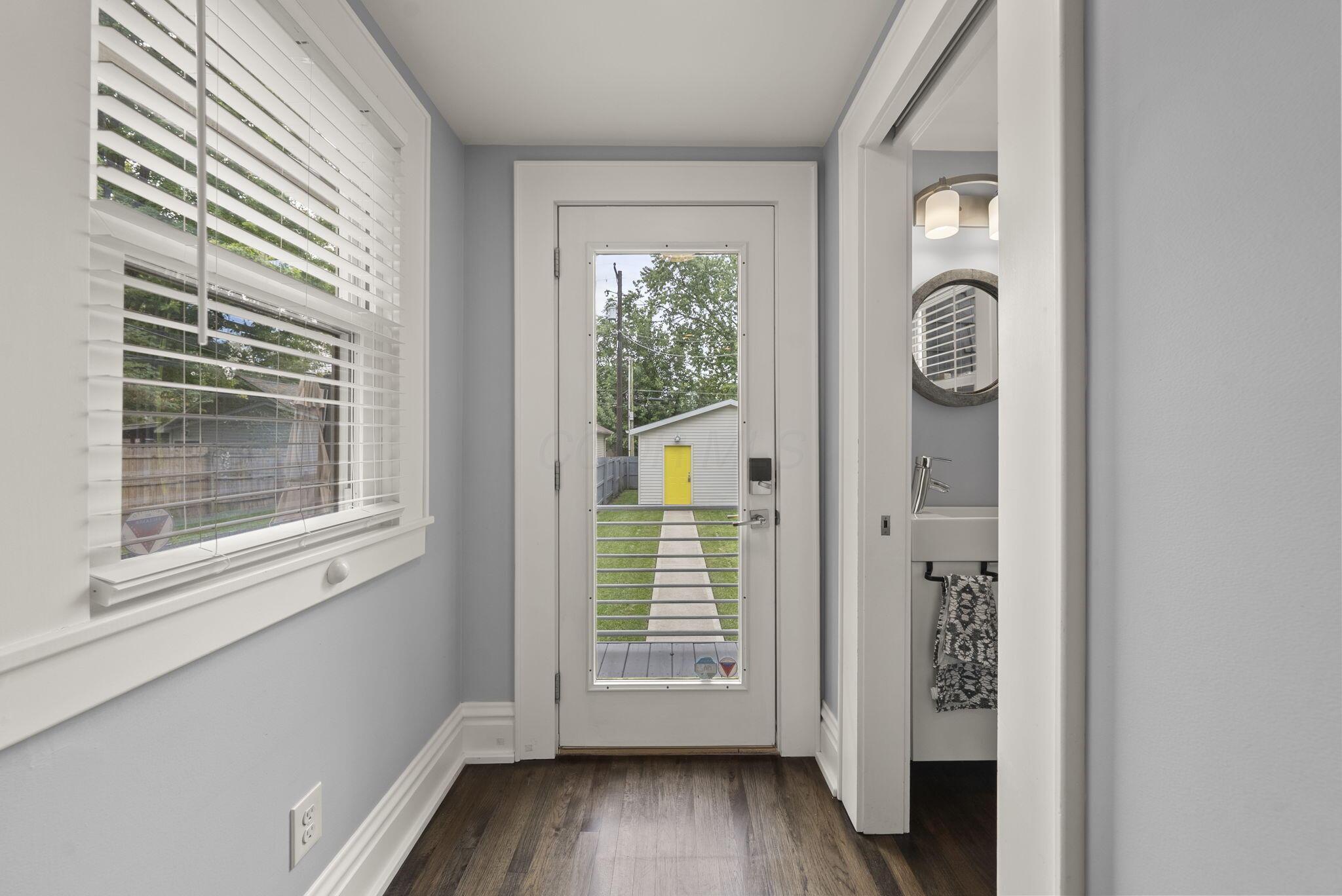 259 E Mithoff Street Property Photo 12