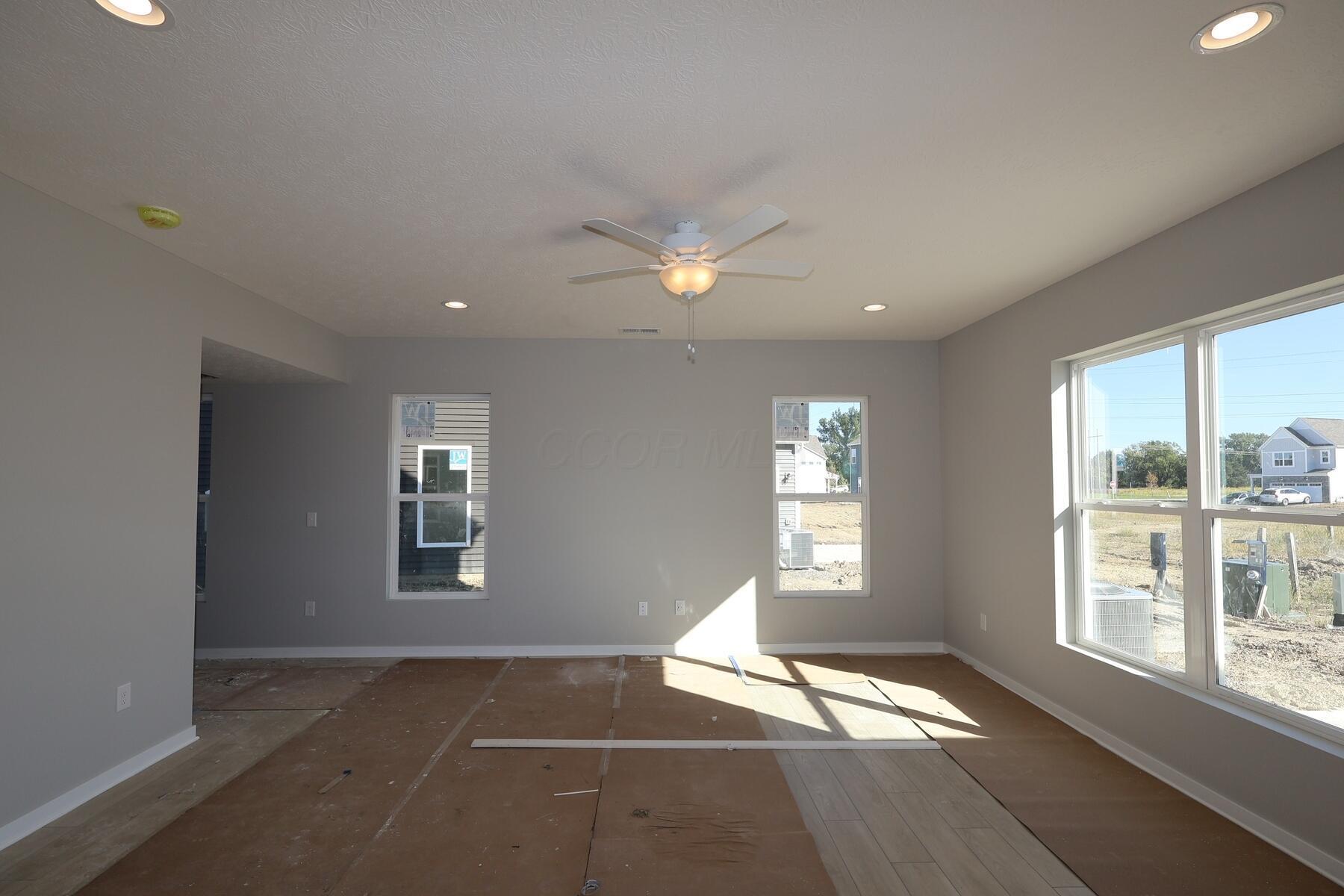 5900 Creekview Drive Property Photo 3