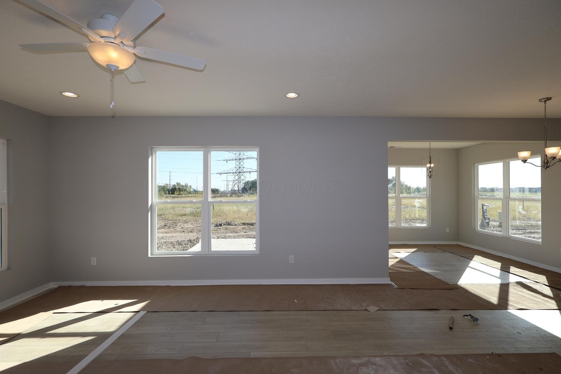 5900 Creekview Drive Property Photo 4