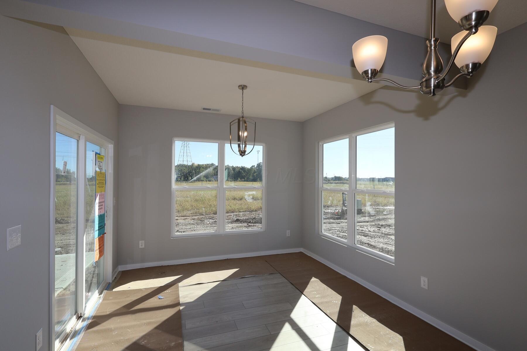 5900 Creekview Drive Property Photo 9