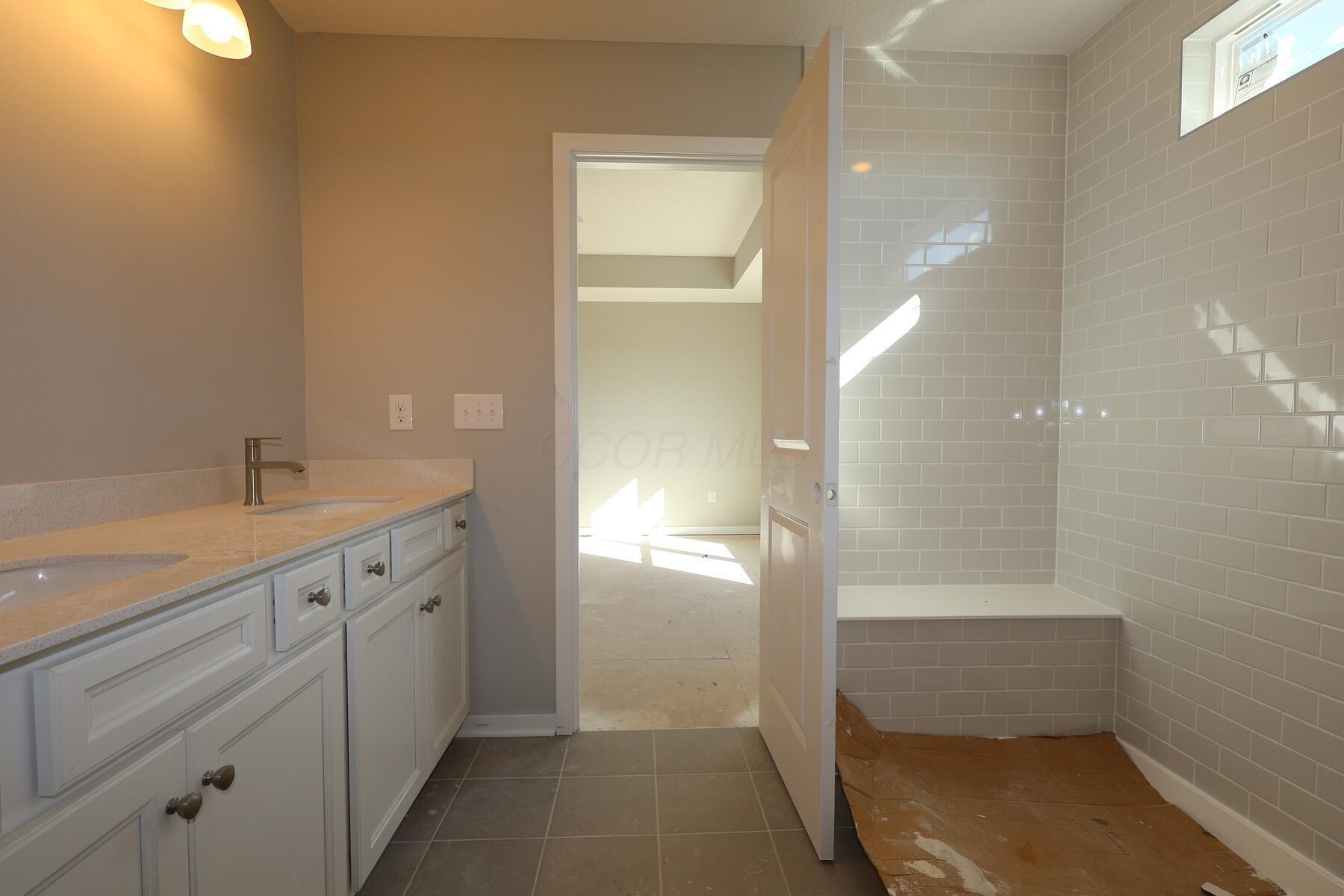 5900 Creekview Drive Property Photo 20