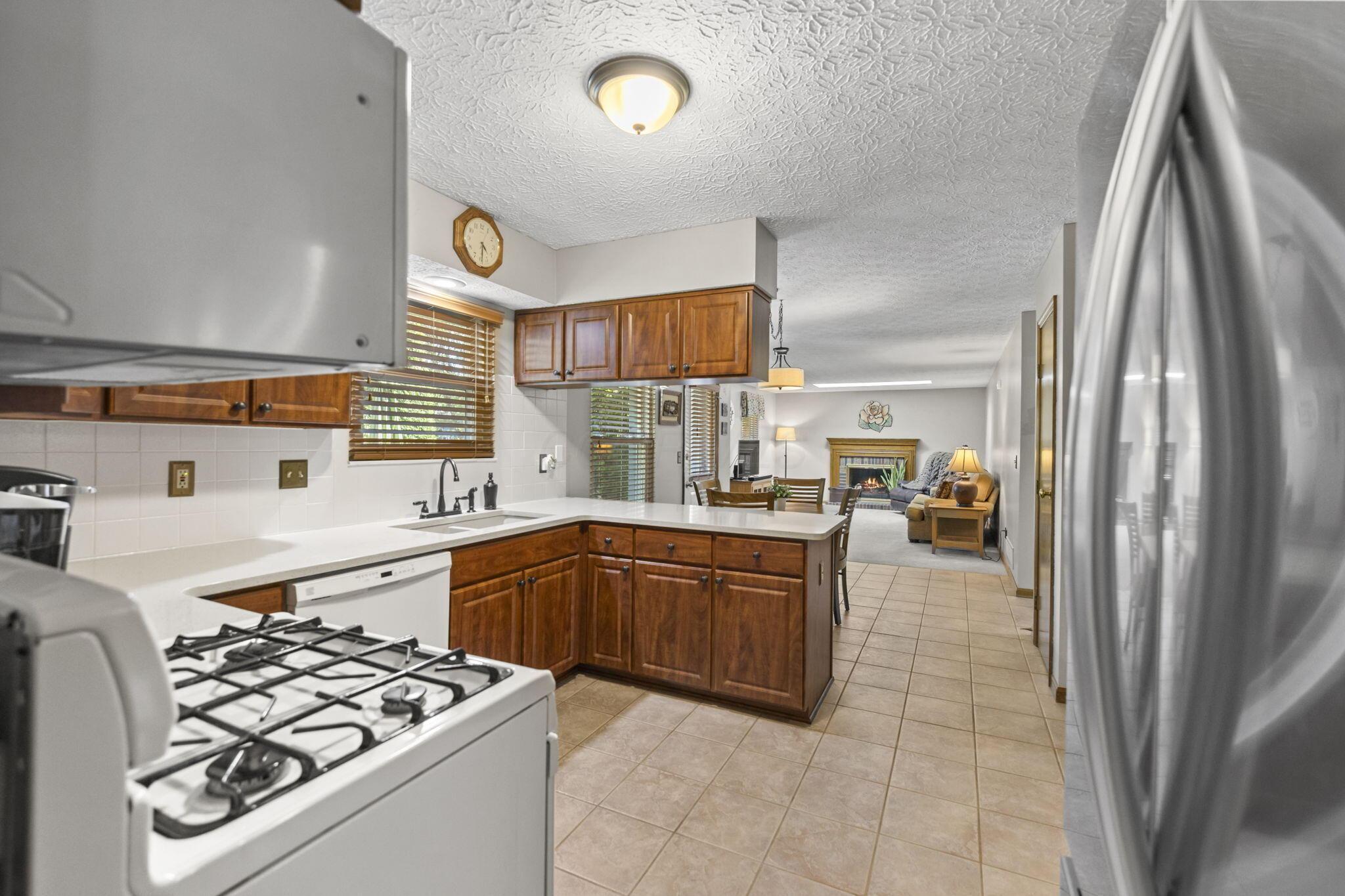 636 Waybaugh Drive Property Photo 10