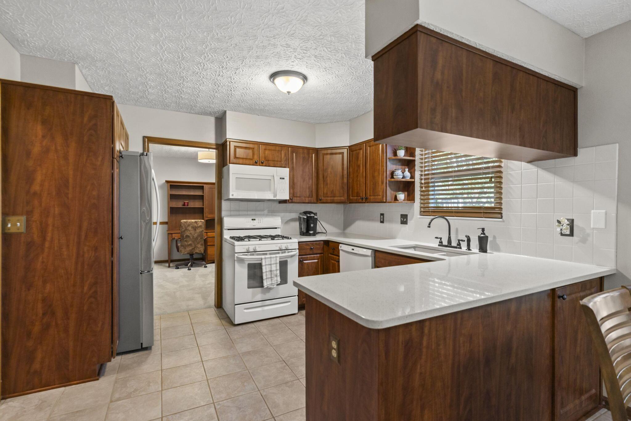 636 Waybaugh Drive Property Photo 12