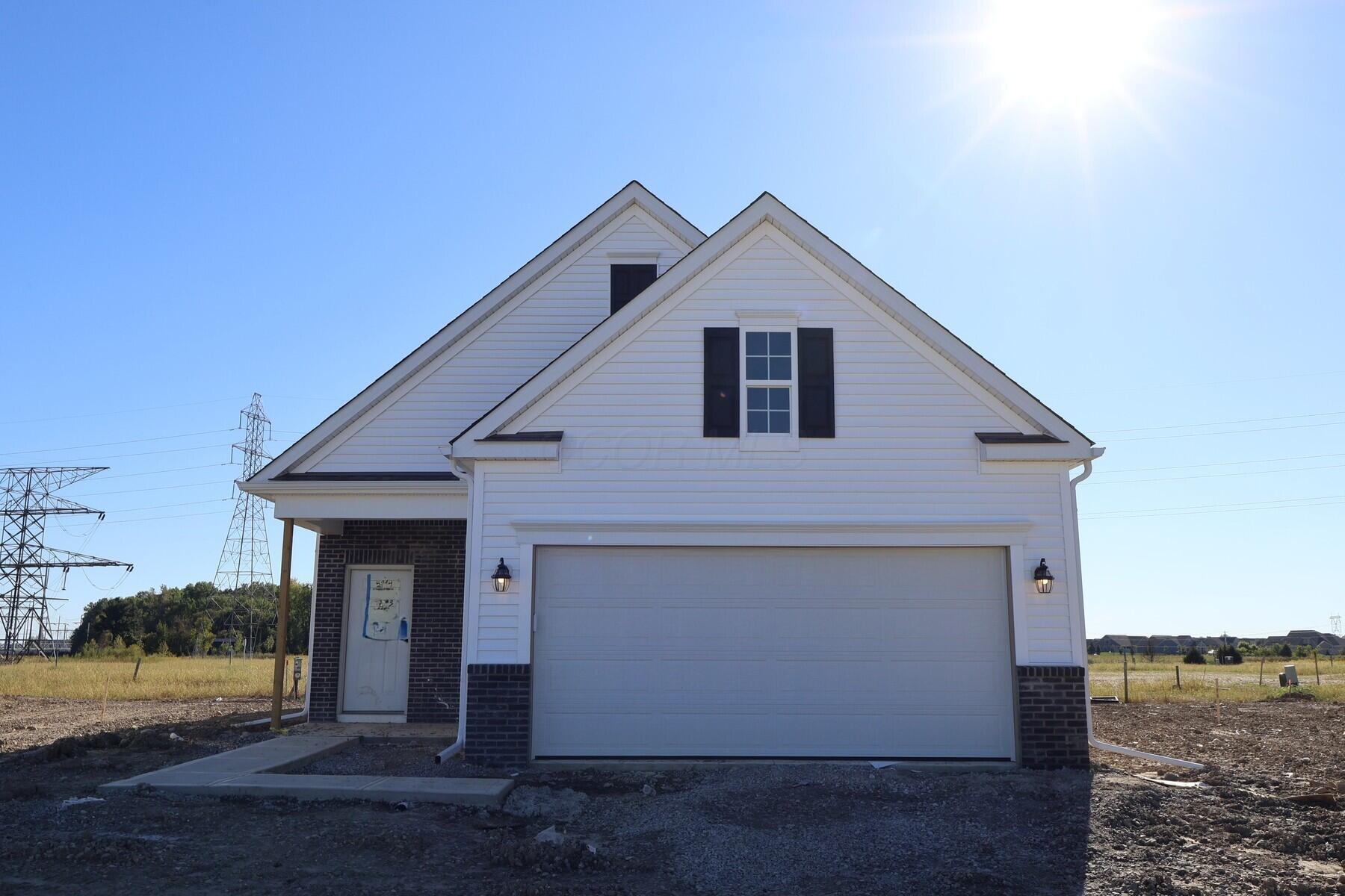 5894 Creekview Drive Property Photo 1