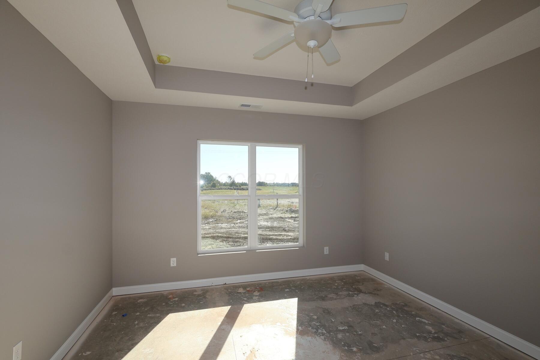 5894 Creekview Drive Property Photo 10