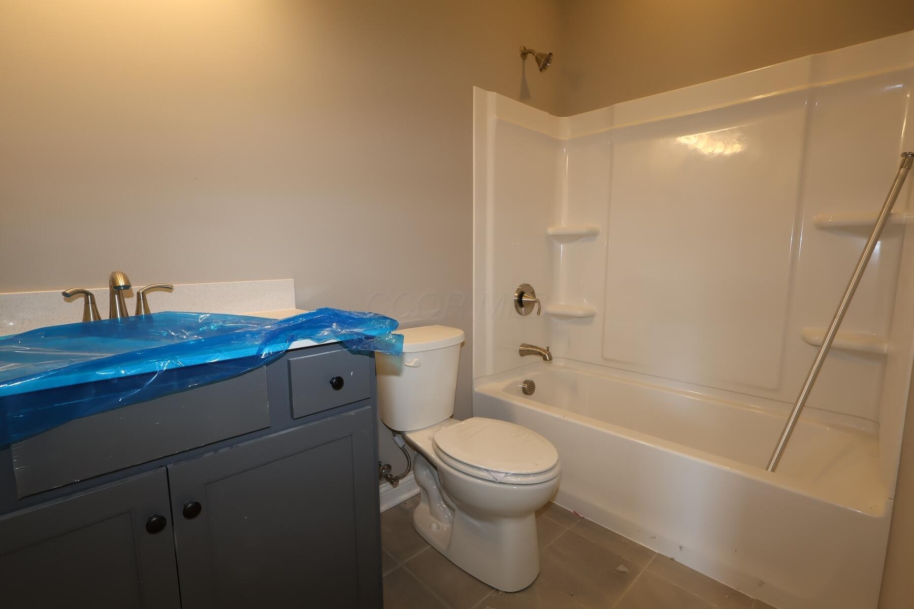 5894 Creekview Drive Property Photo 12
