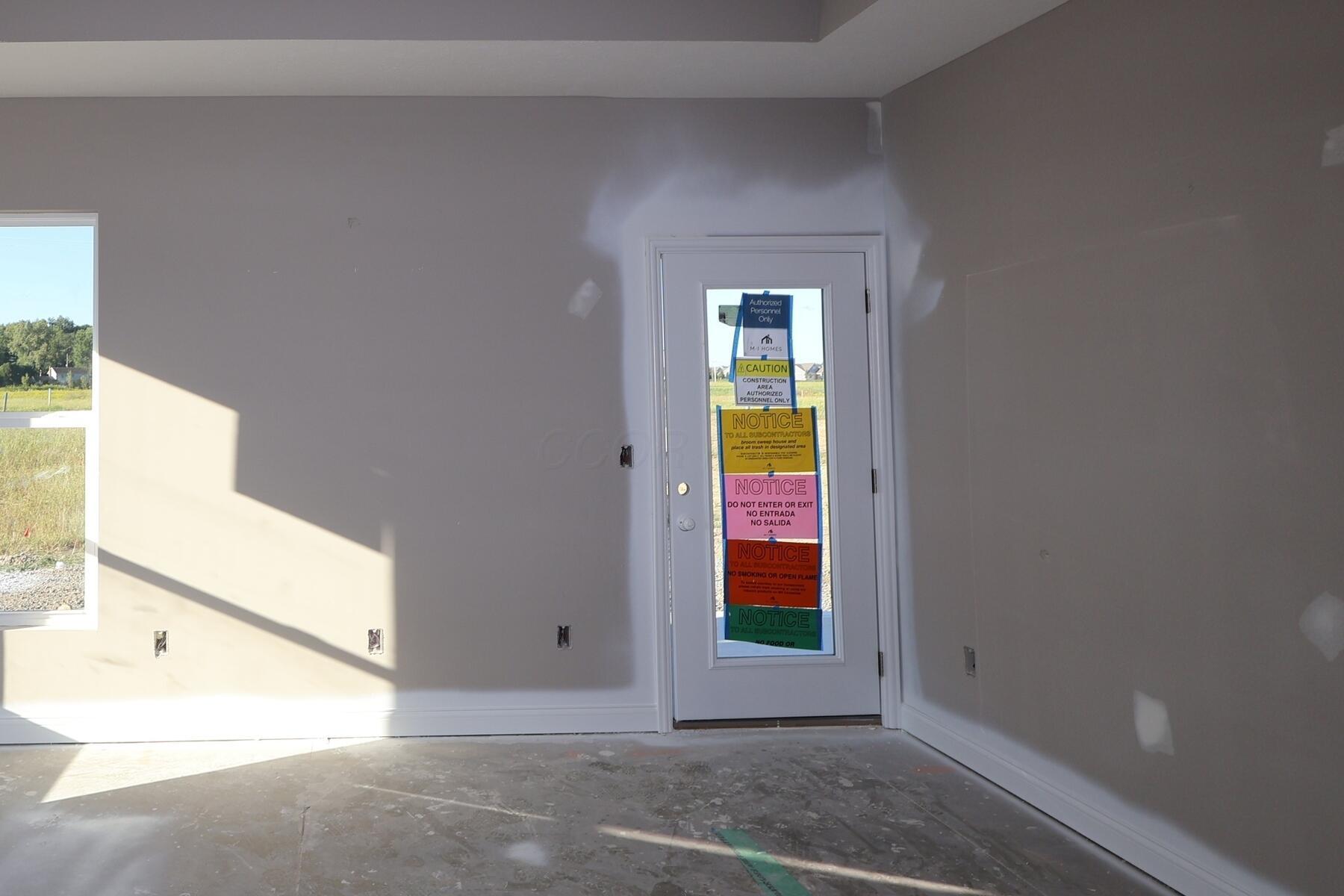5894 Creekview Drive Property Photo 14