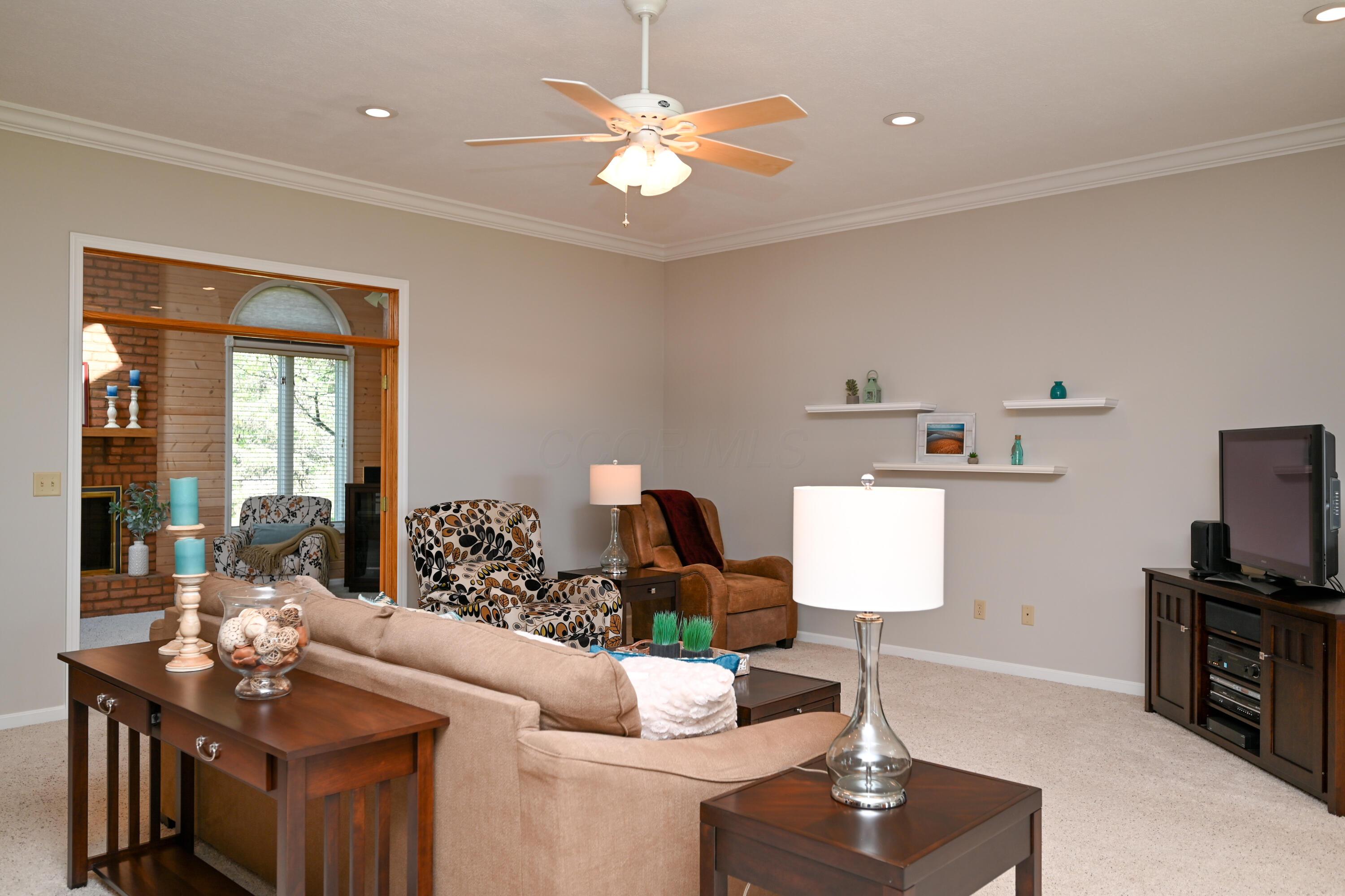 1225 Lakeview Property Photo 10