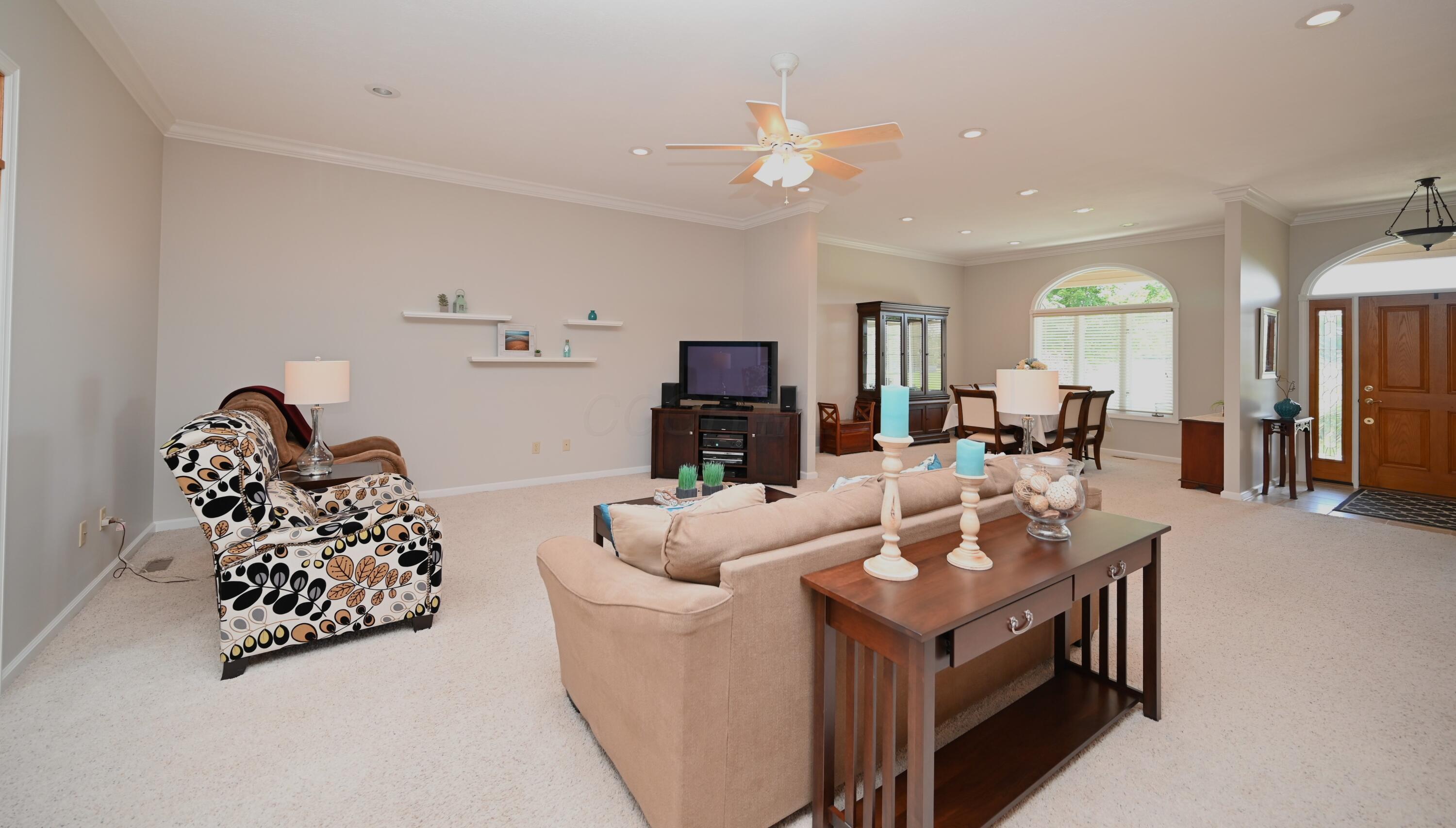 1225 Lakeview Property Photo 11
