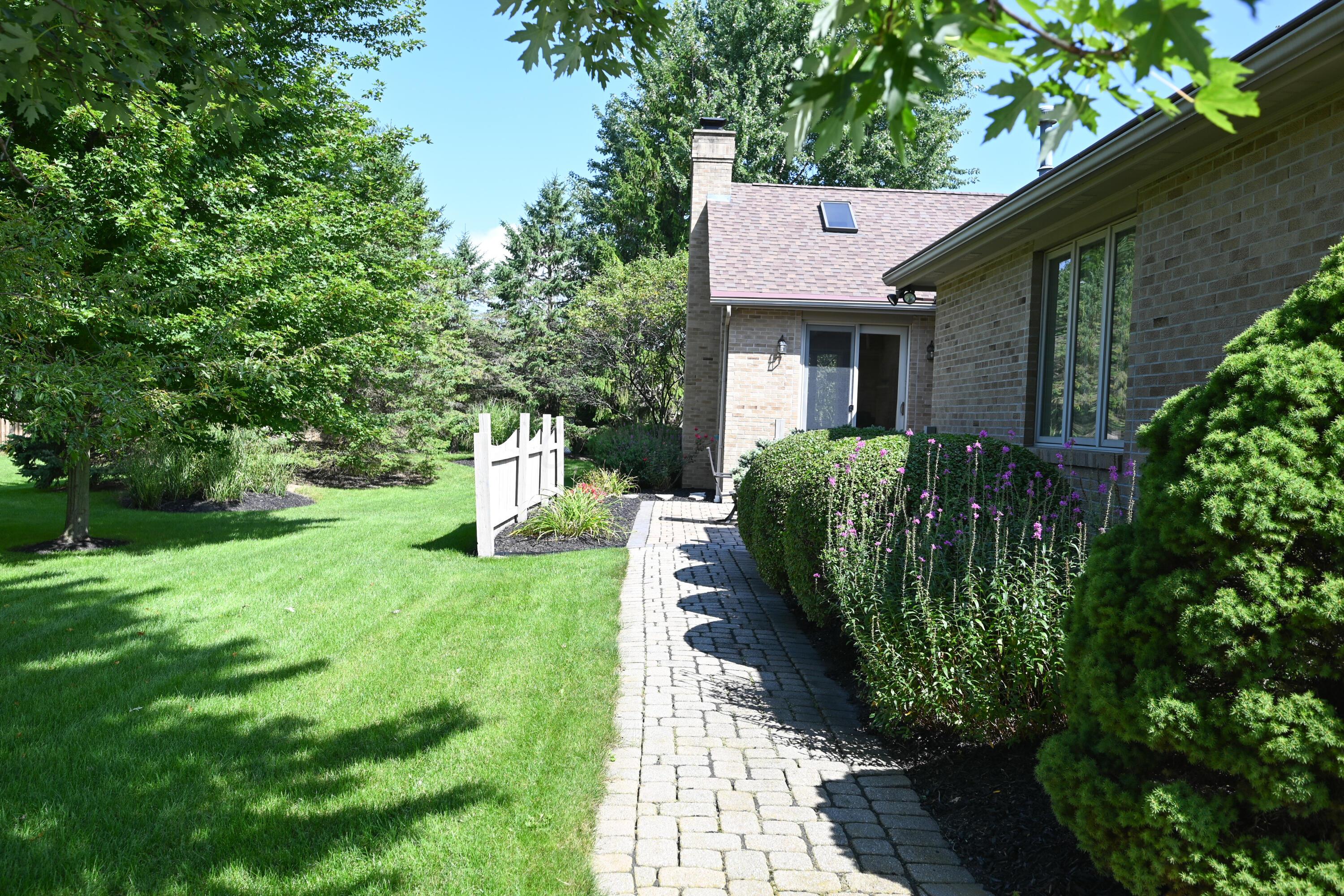 1225 Lakeview Property Photo 40
