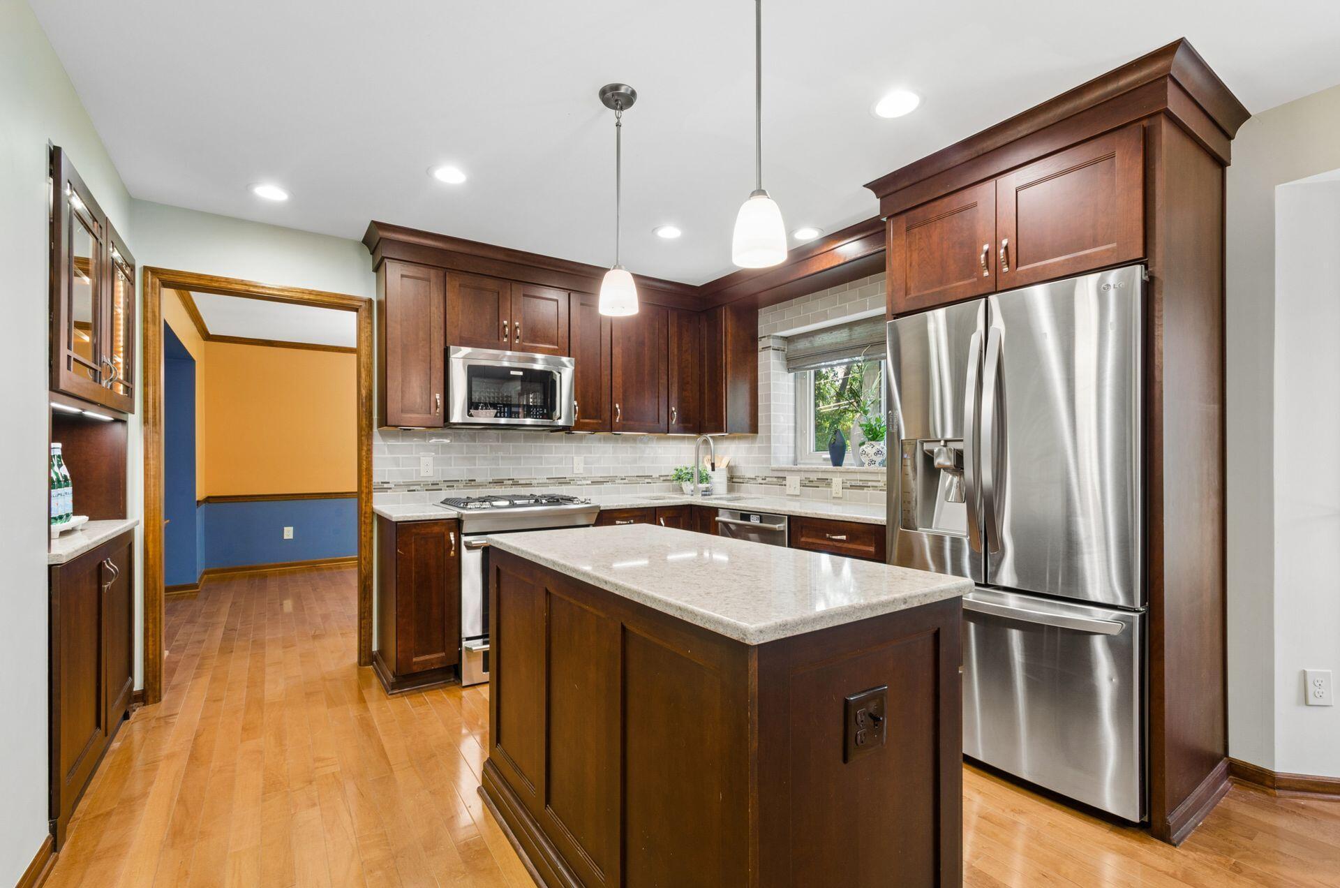1146 Woodman Drive Property Photo 8