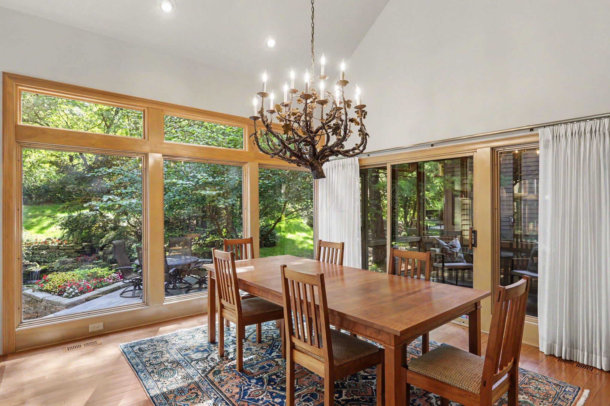 6468 Quarry Lane Property Photo 14