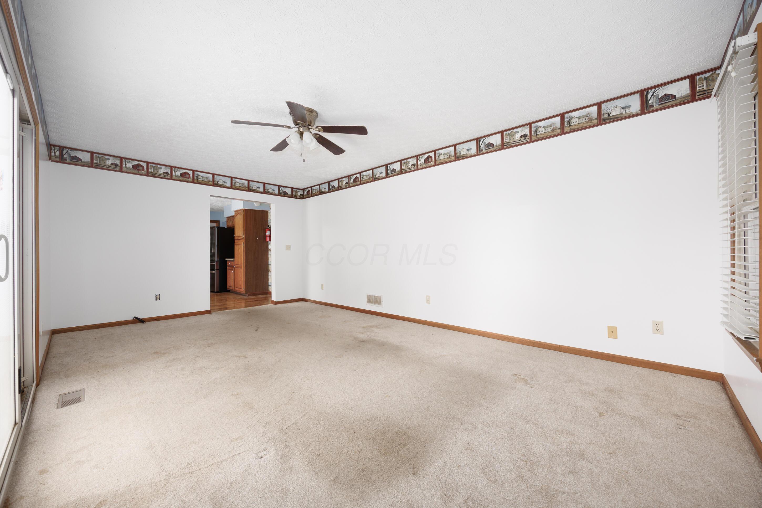 580 W Main Street W Property Photo 45