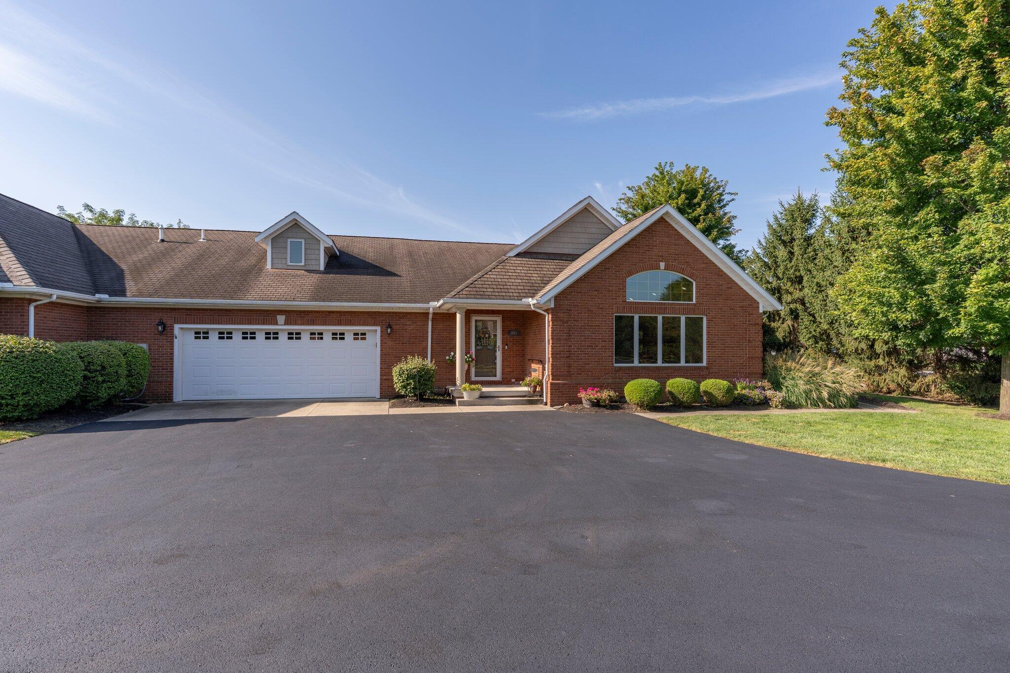1082 Damon Drive Property Photo 1