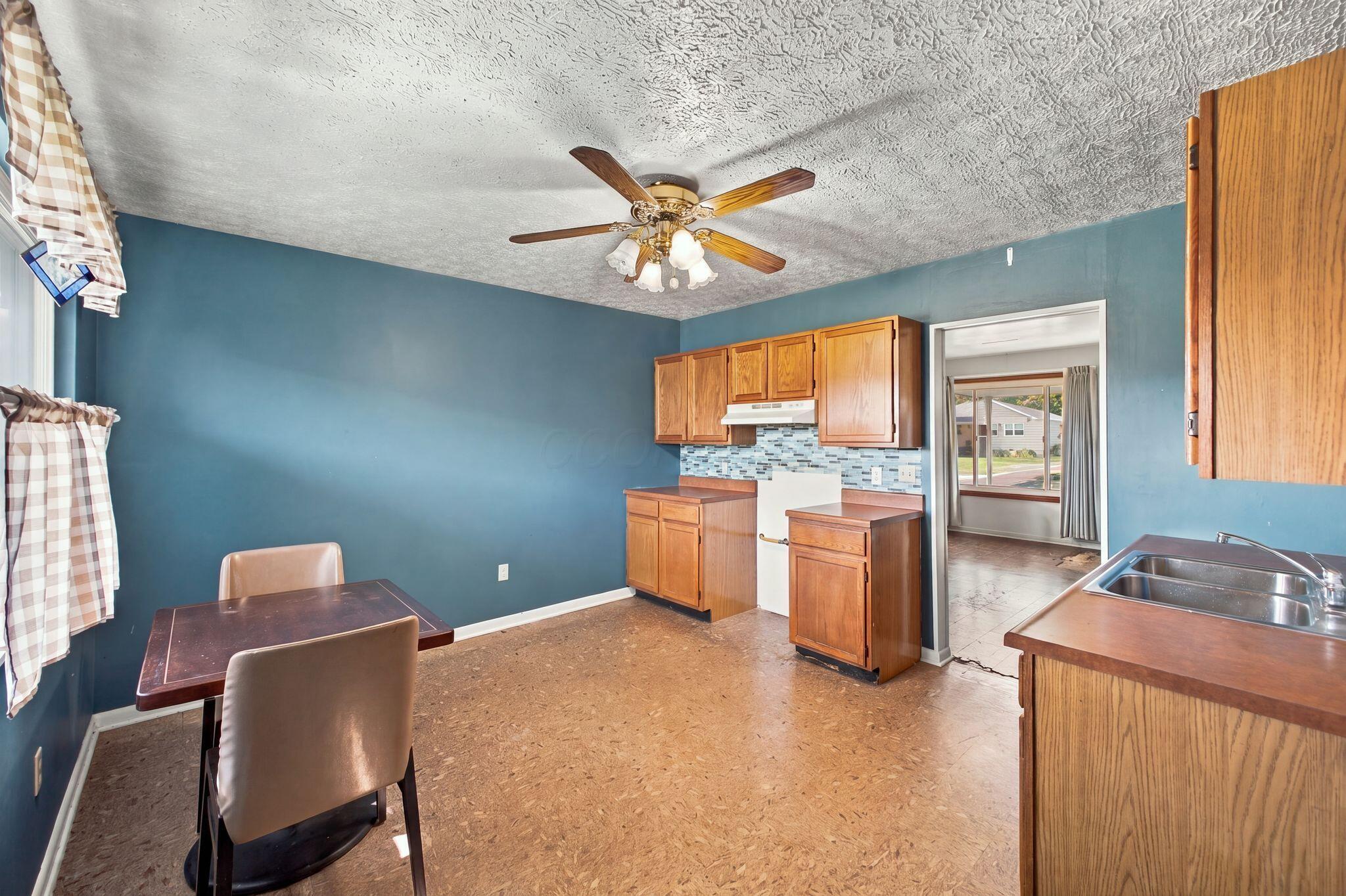 863 Bruckner Road Property Photo 10