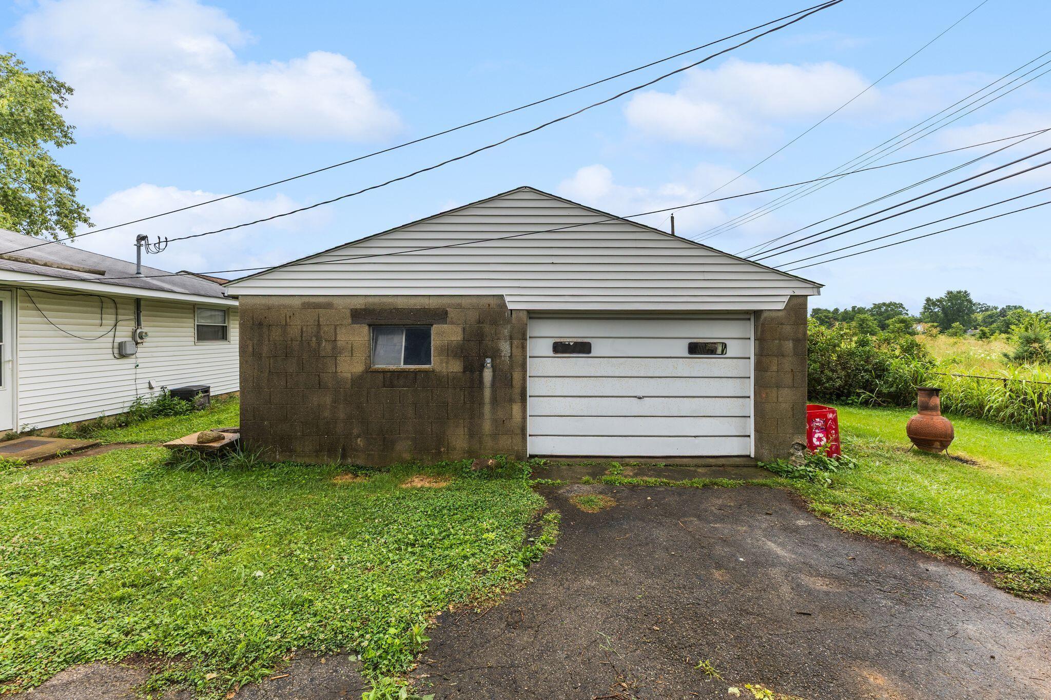 863 Bruckner Road Property Photo 24