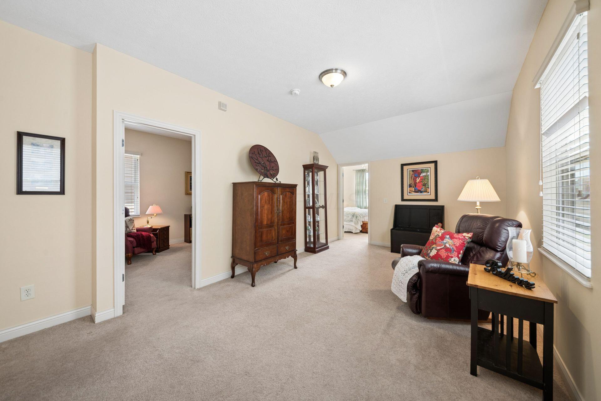 5573 Lantos Road Property Photo 14