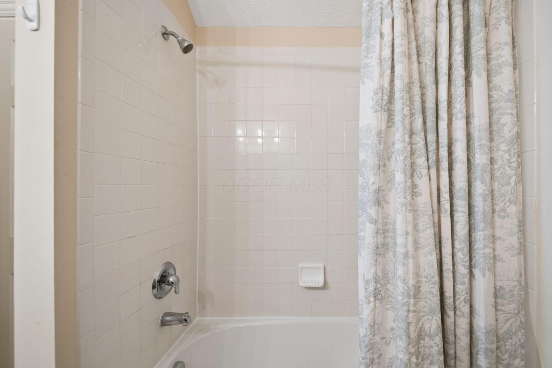 5573 Lantos Road Property Photo 16