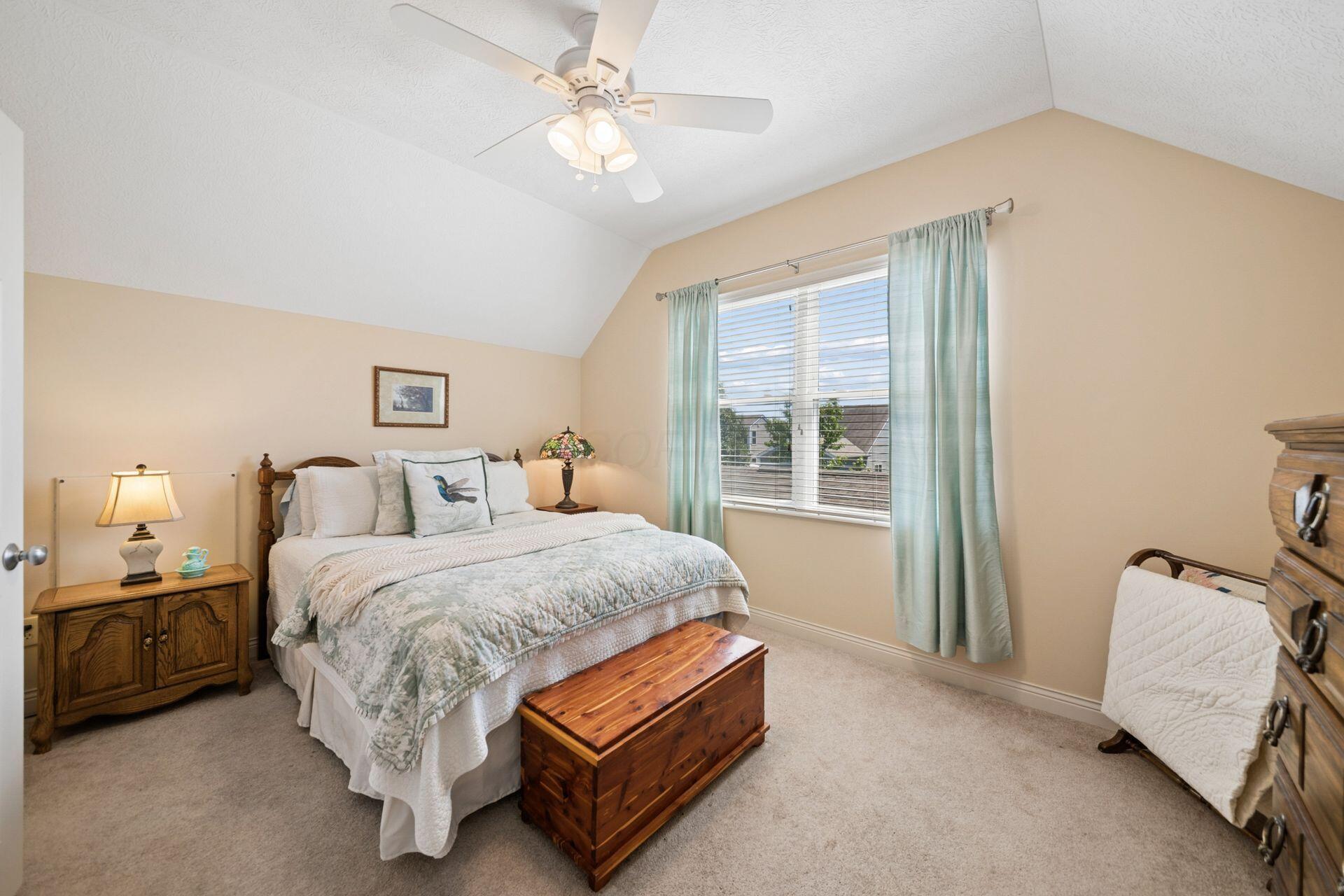 5573 Lantos Road Property Photo 17