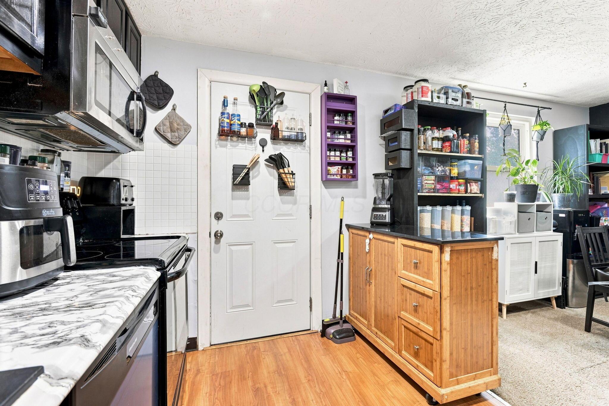 3016 Deepwood Drive Property Photo 10