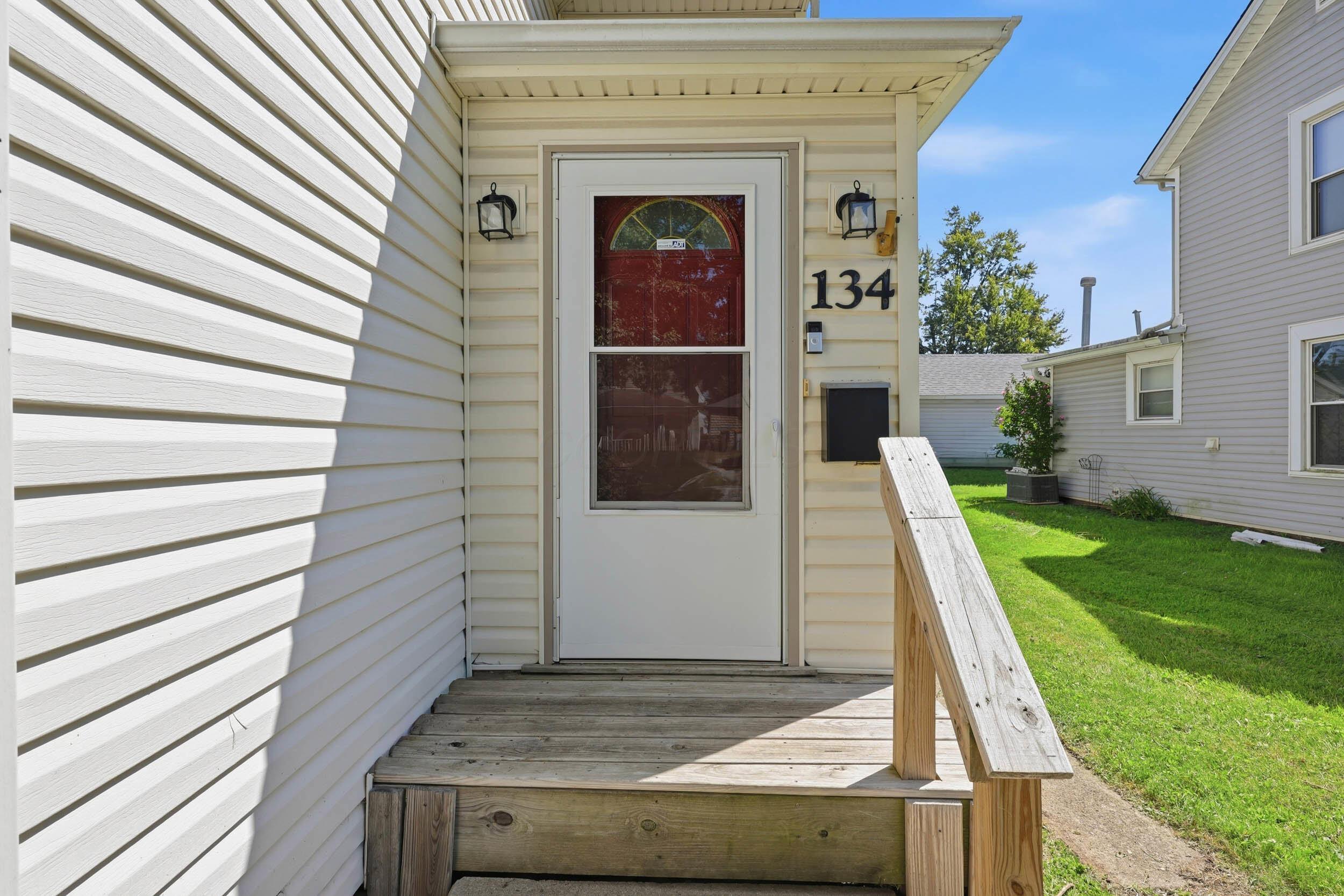 134 Lincoln Avenue Property Photo 6