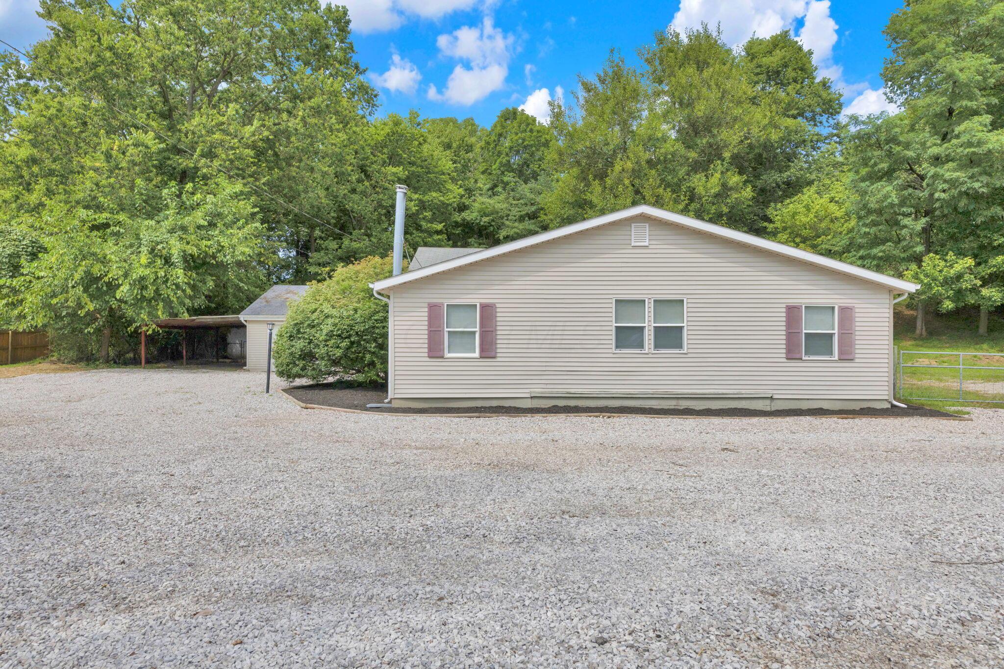 540 Huron Drive W Property Photo 1