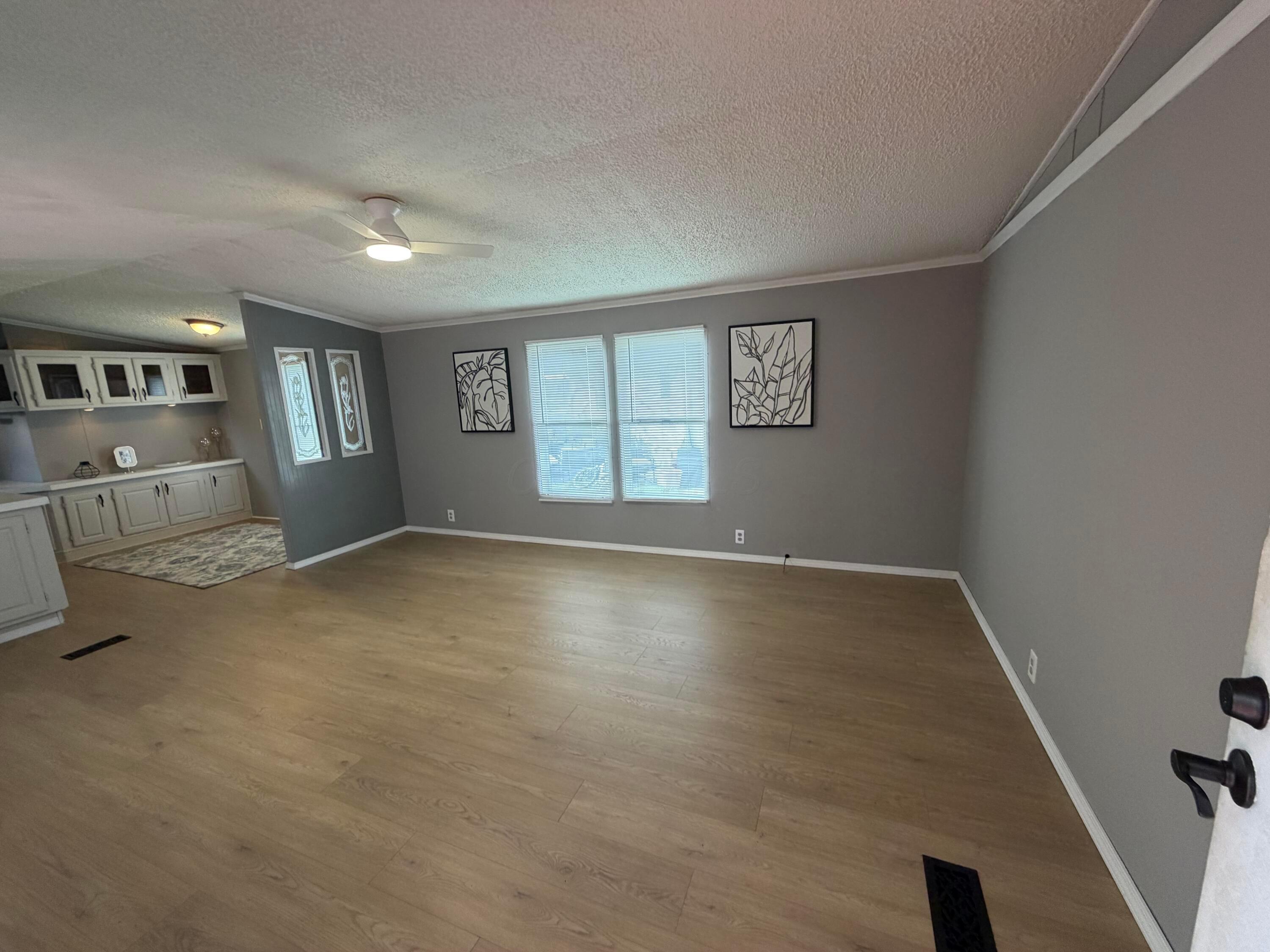 177 Oak Manor Property Photo 3