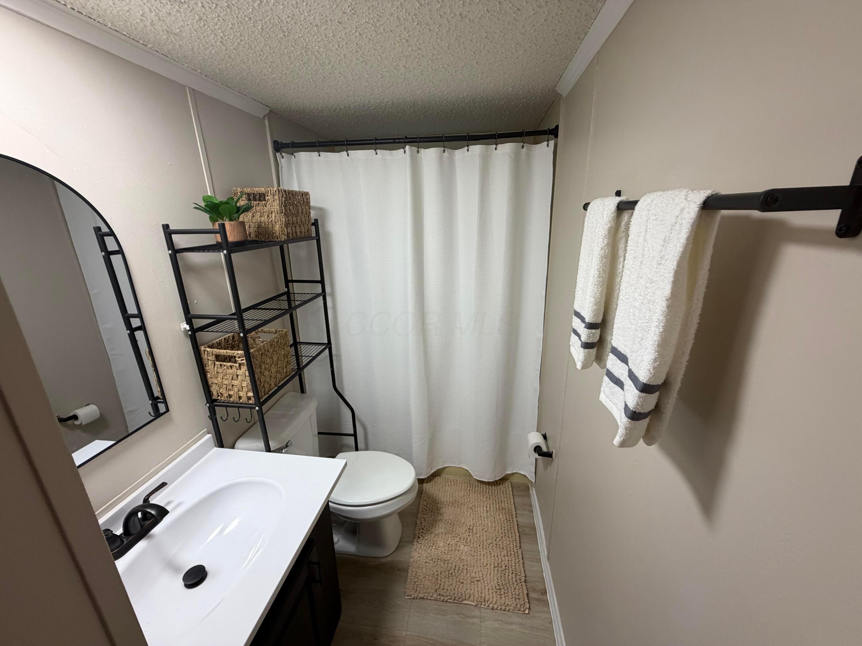 177 Oak Manor Property Photo 16