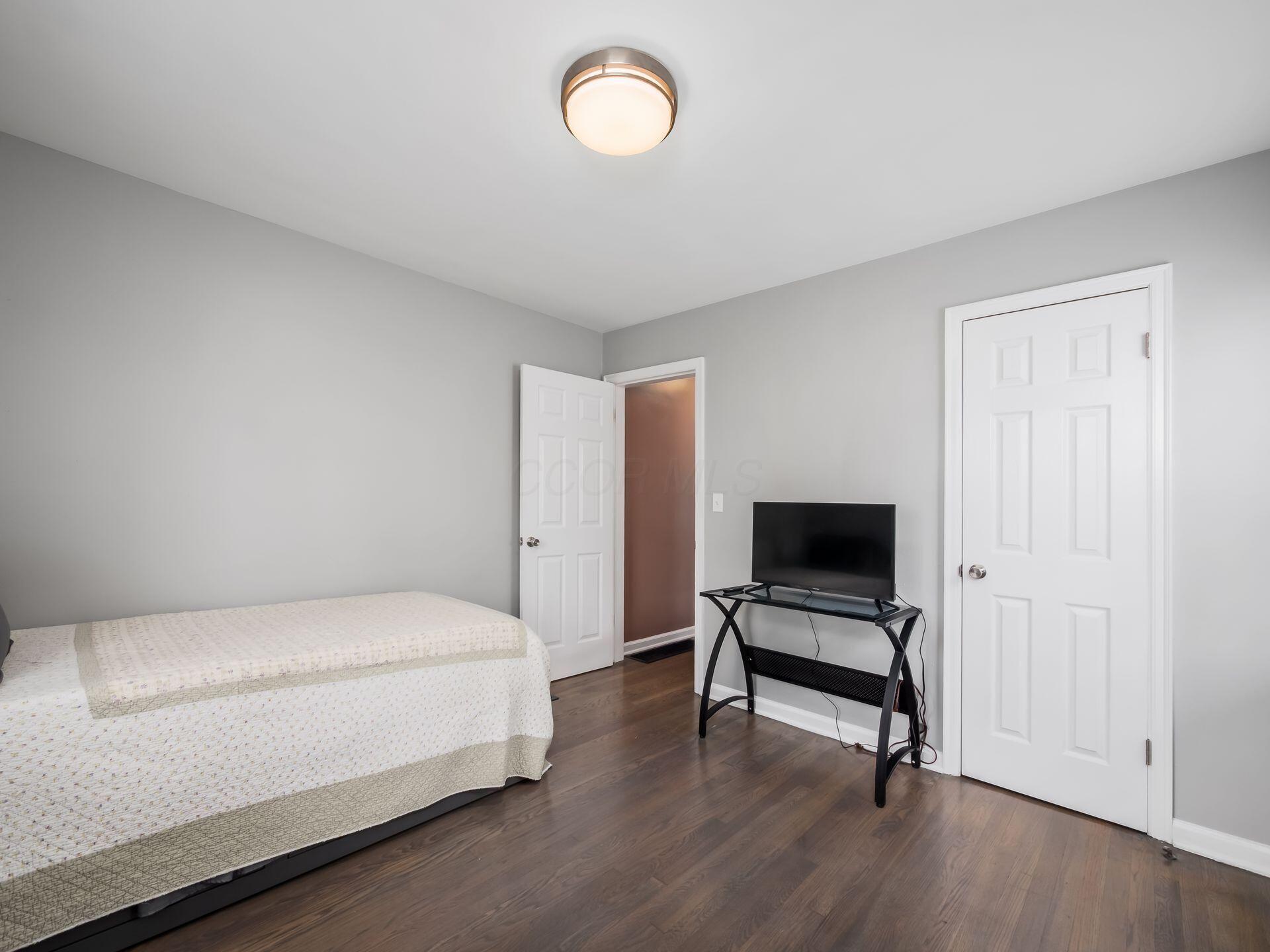 1464 Miller Avenue Property Photo 17