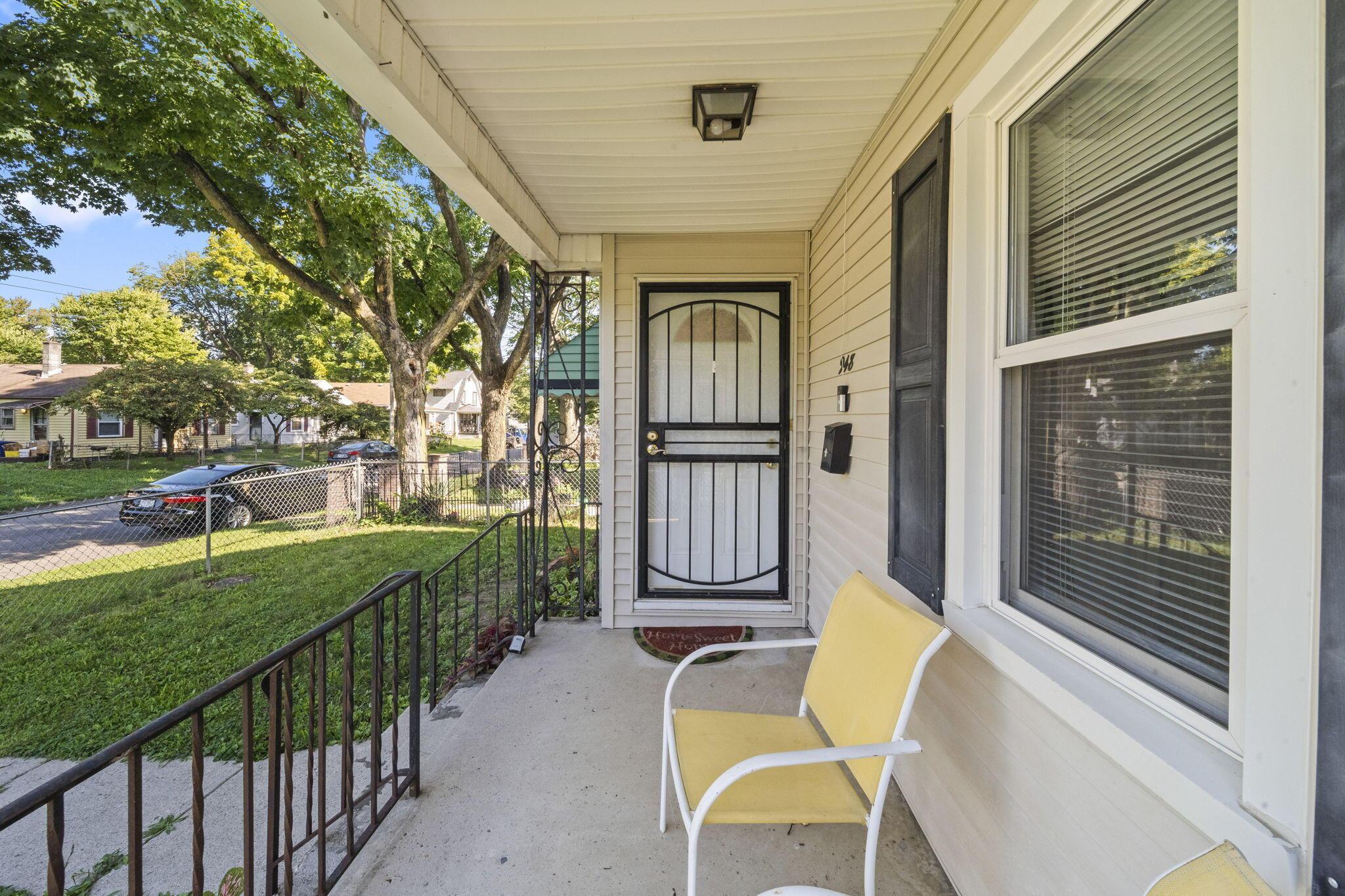 948 Seymour Avenue Property Photo 6