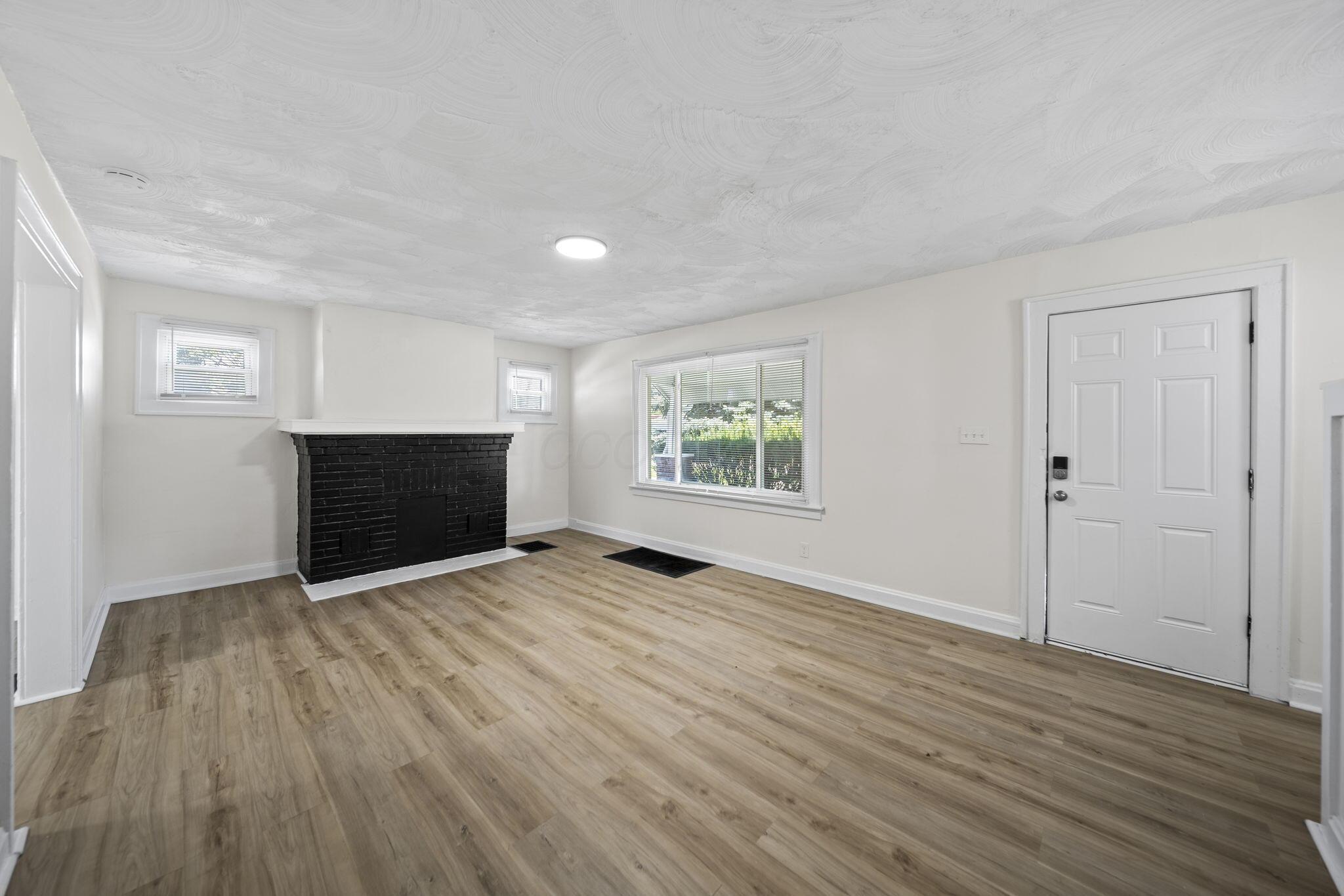 511 S Wayne Avenue Property Photo 5