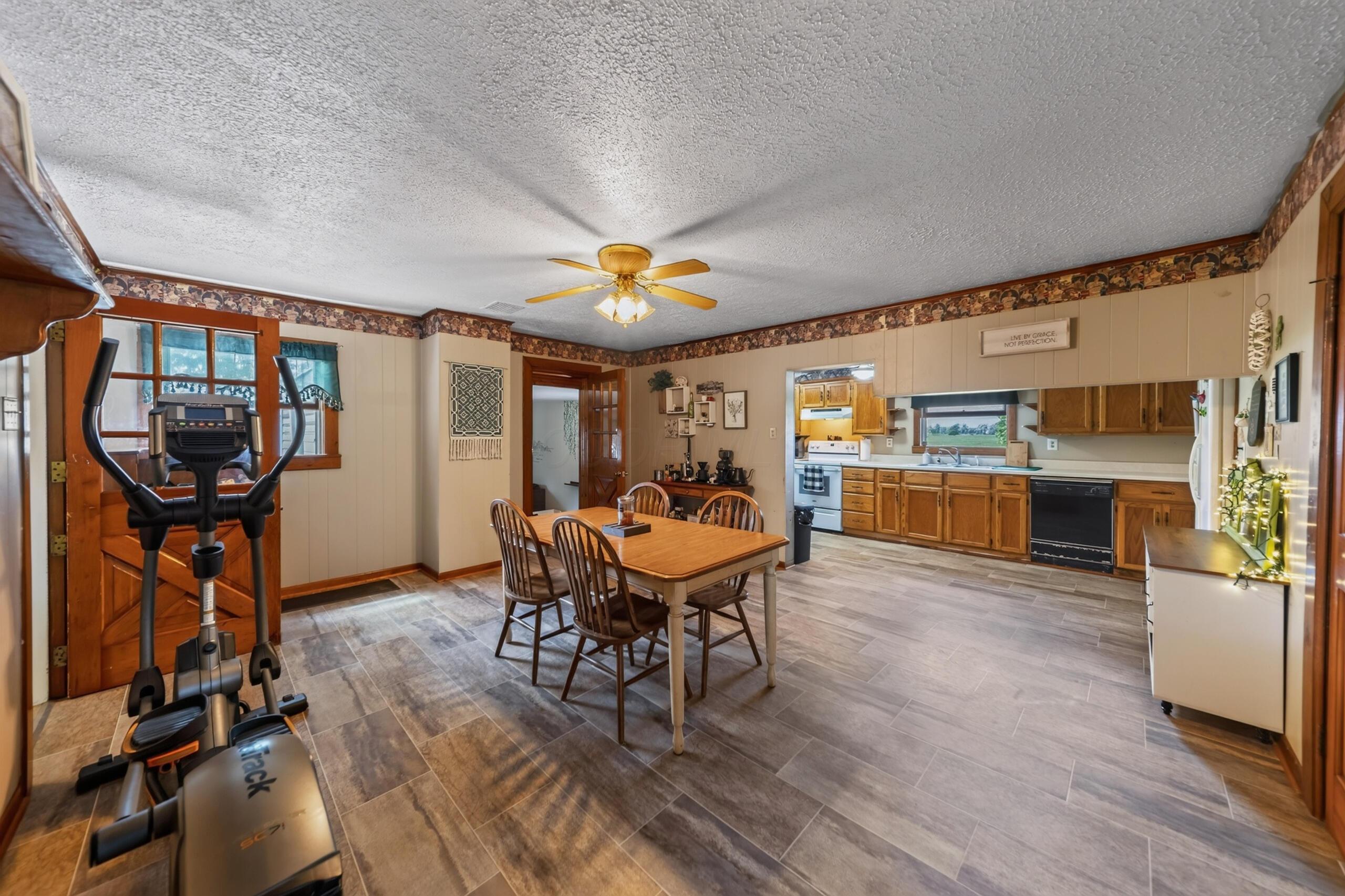 843 Prospect Mount Vernon Road W Property Photo 10
