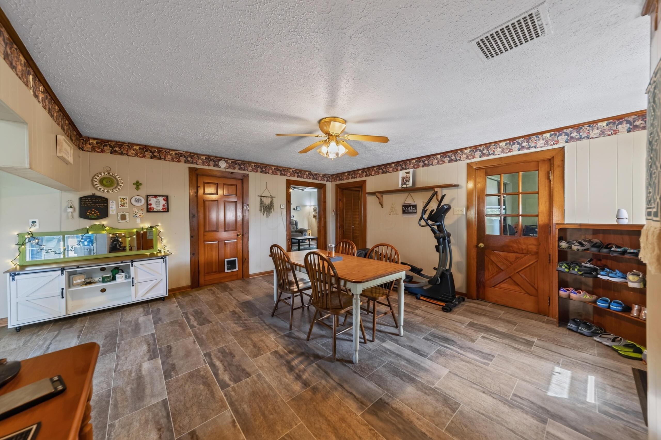 843 Prospect Mount Vernon Road W Property Photo 12