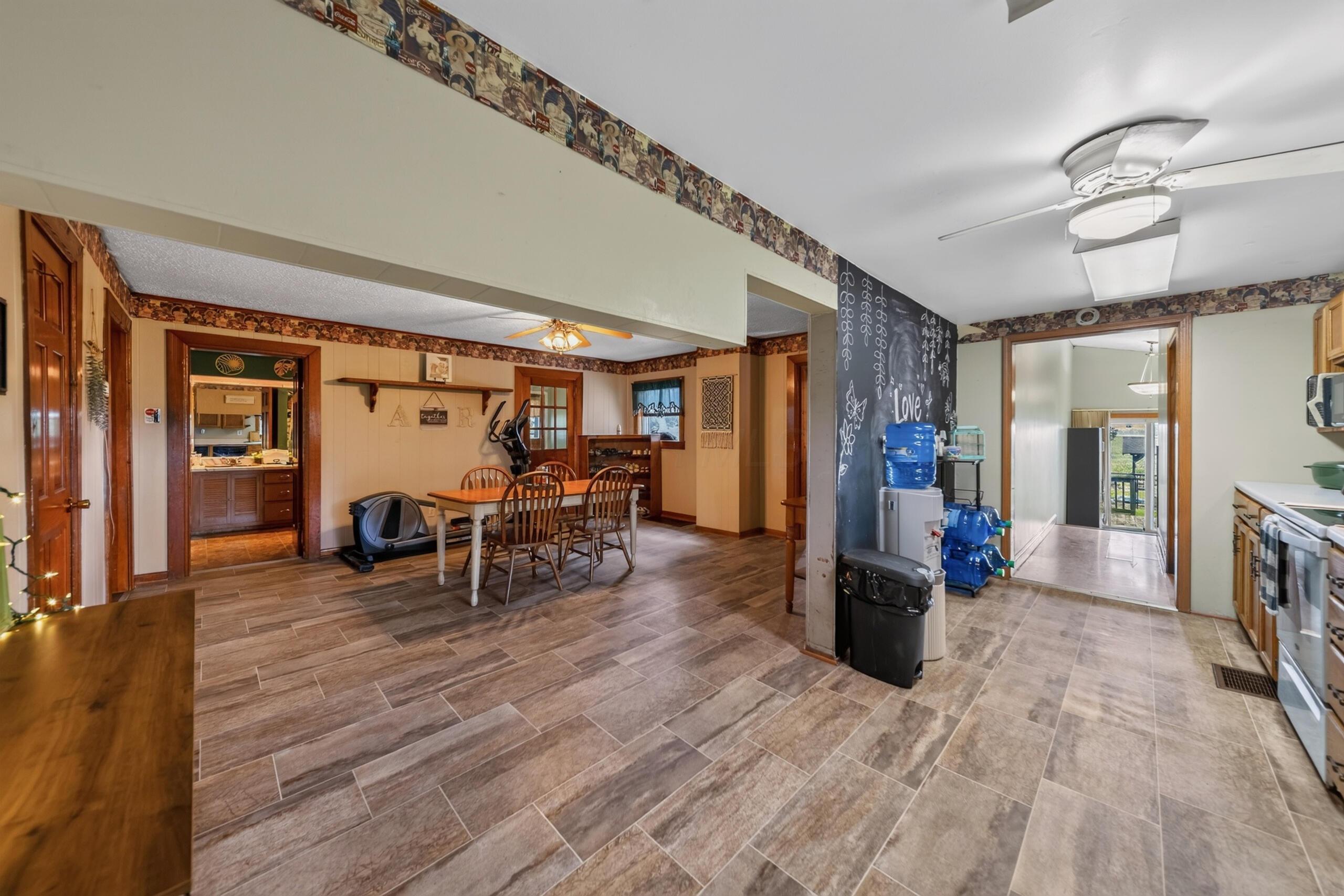 843 Prospect Mount Vernon Road W Property Photo 17