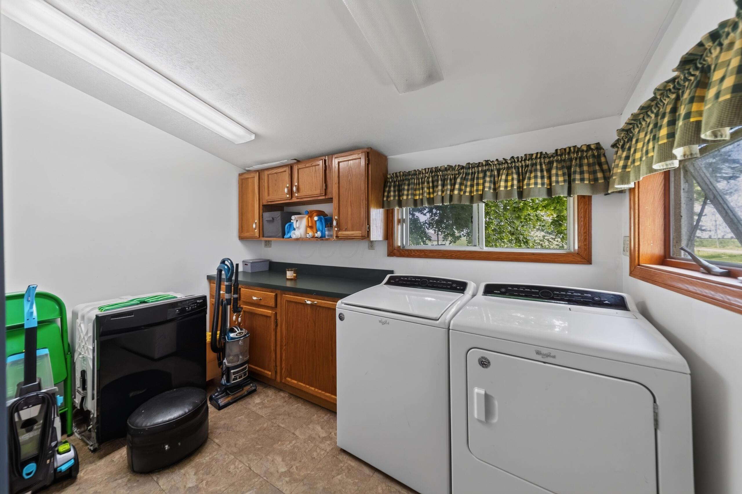 843 Prospect Mount Vernon Road W Property Photo 20