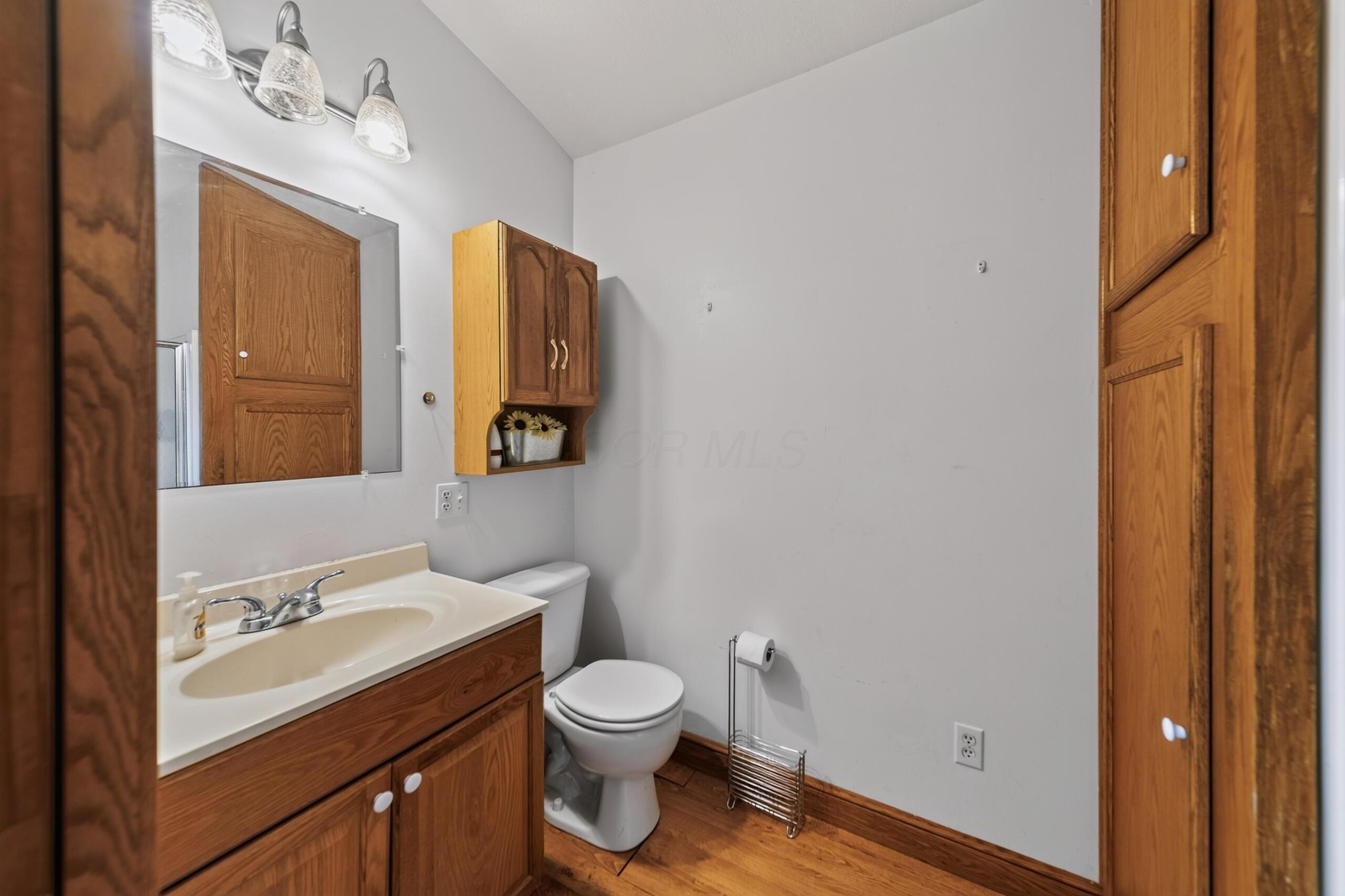 843 Prospect Mount Vernon Road W Property Photo 21