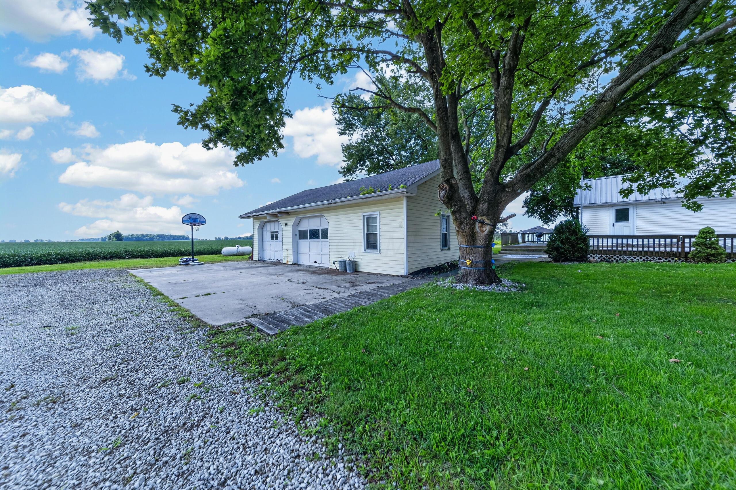 843 Prospect Mount Vernon Road W Property Photo 51