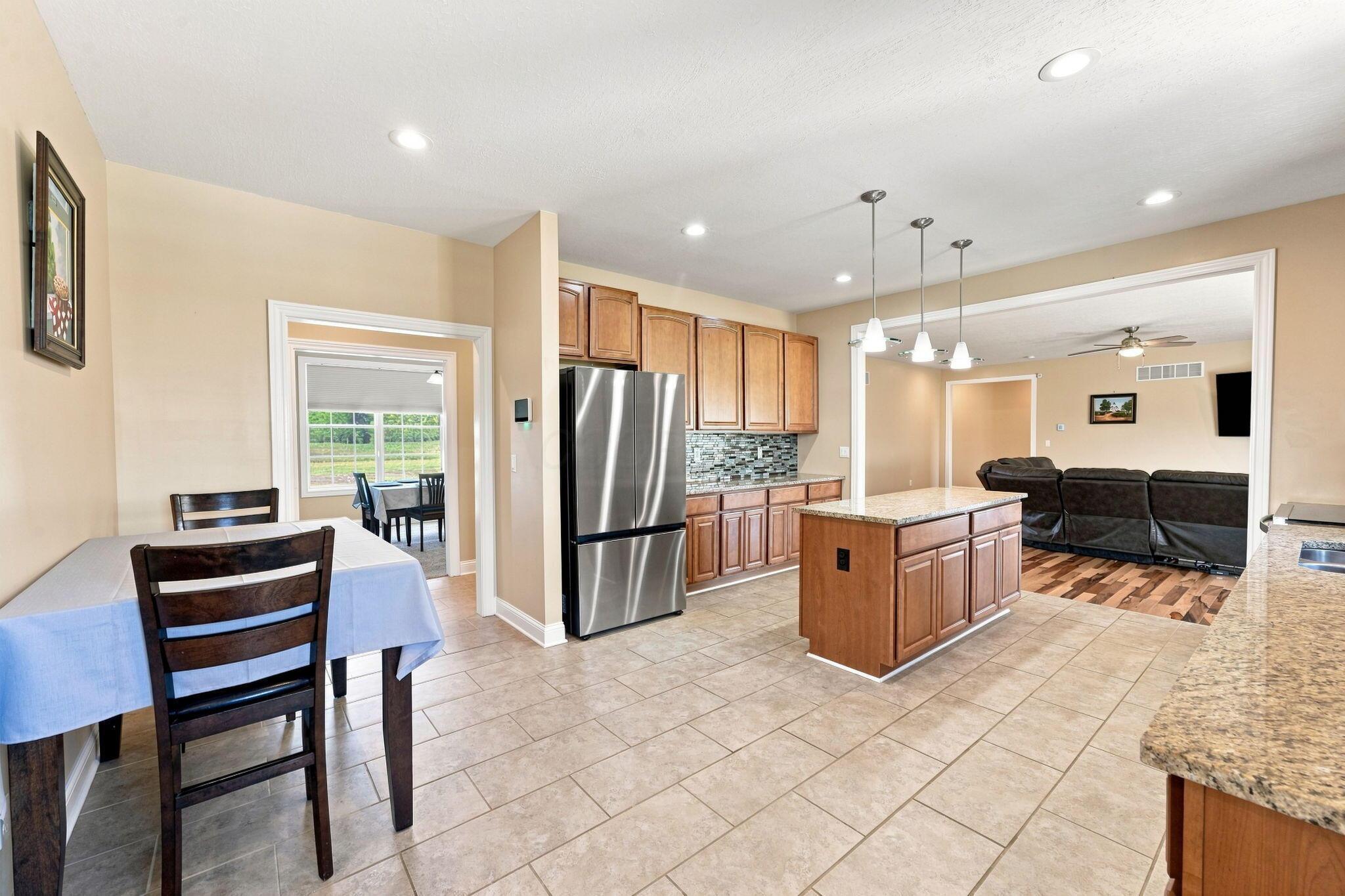 6548 Basil Western Road Nw Property Photo 15