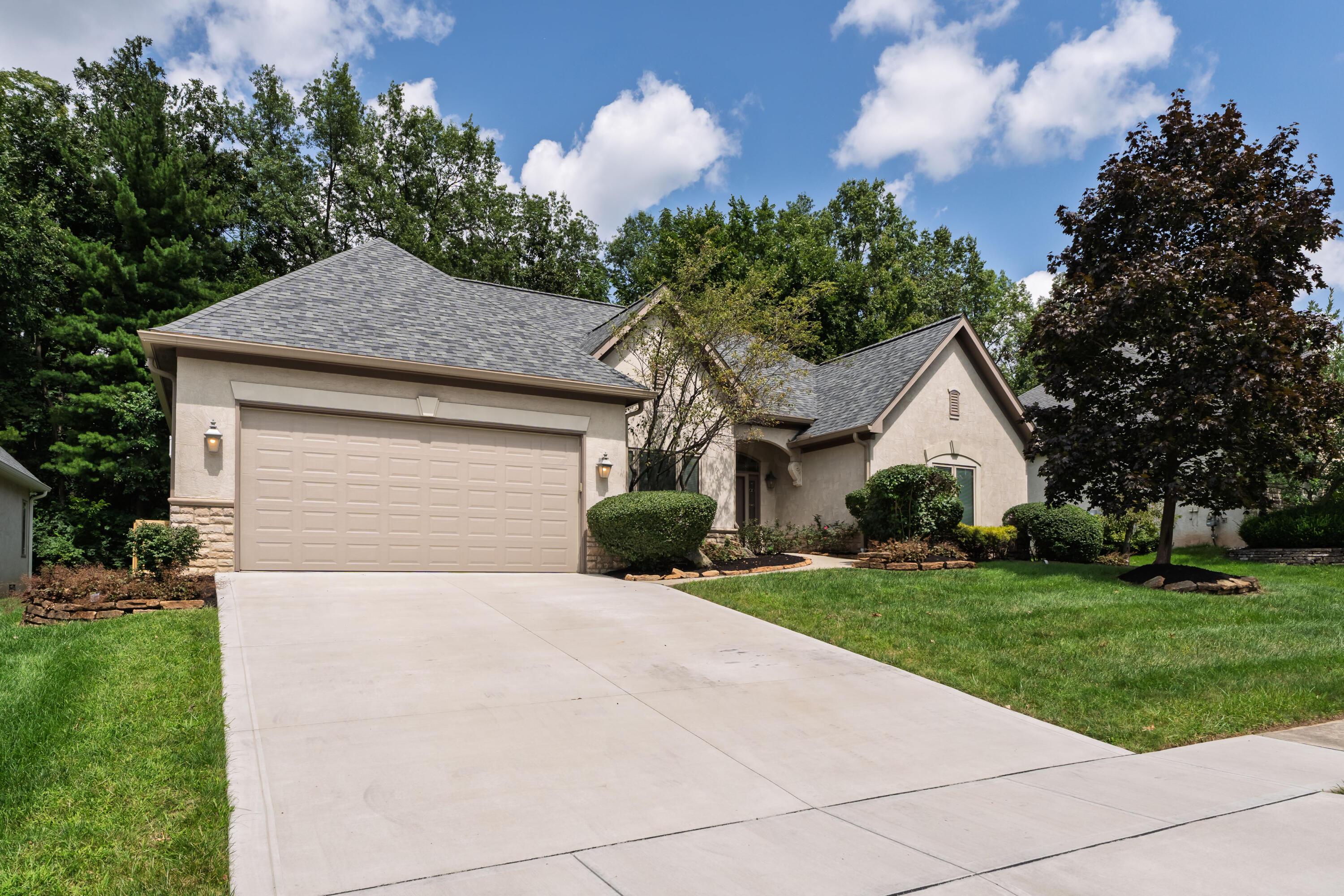 6048 Nicholas Glen