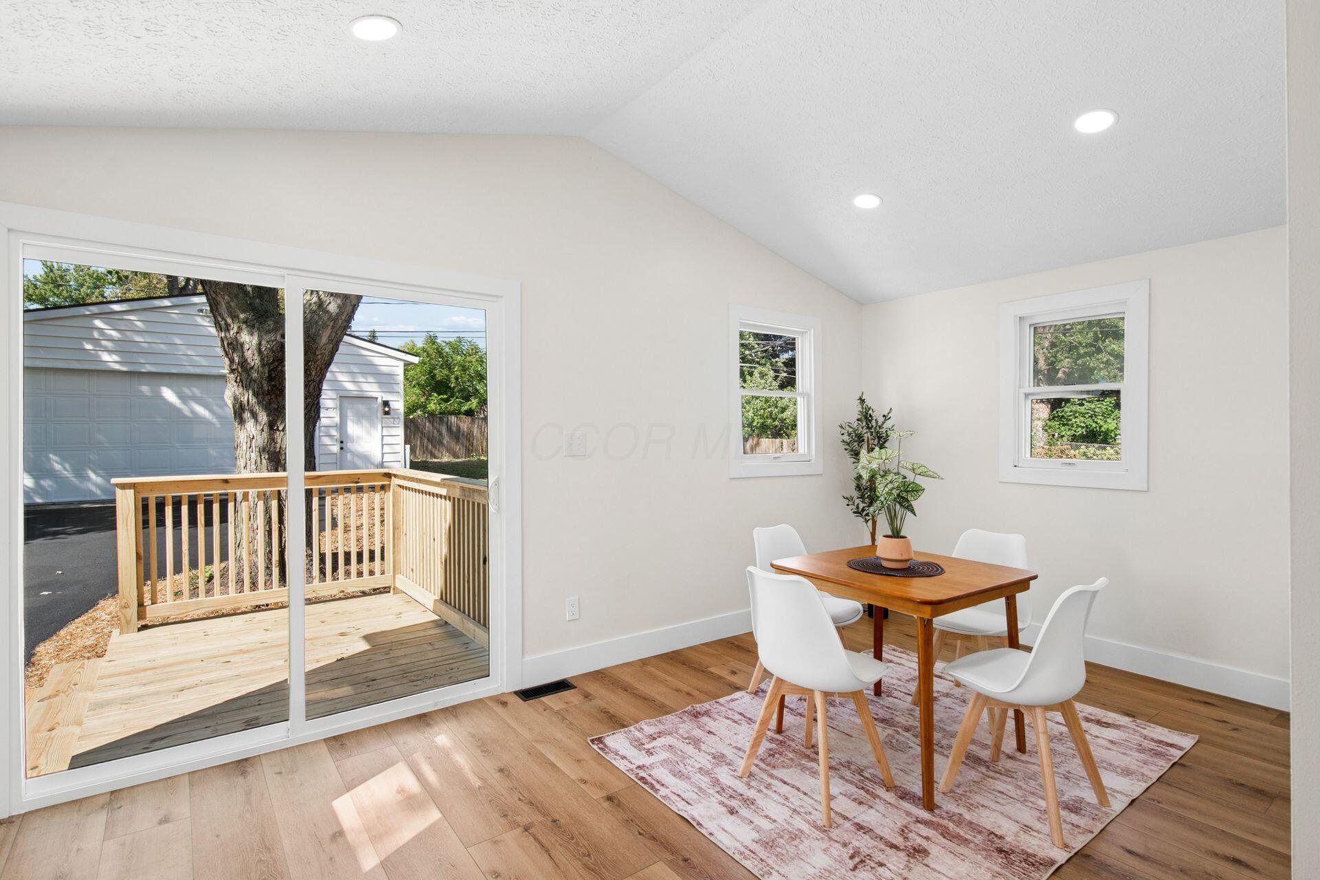 3350 Vickers Drive Property Photo 8