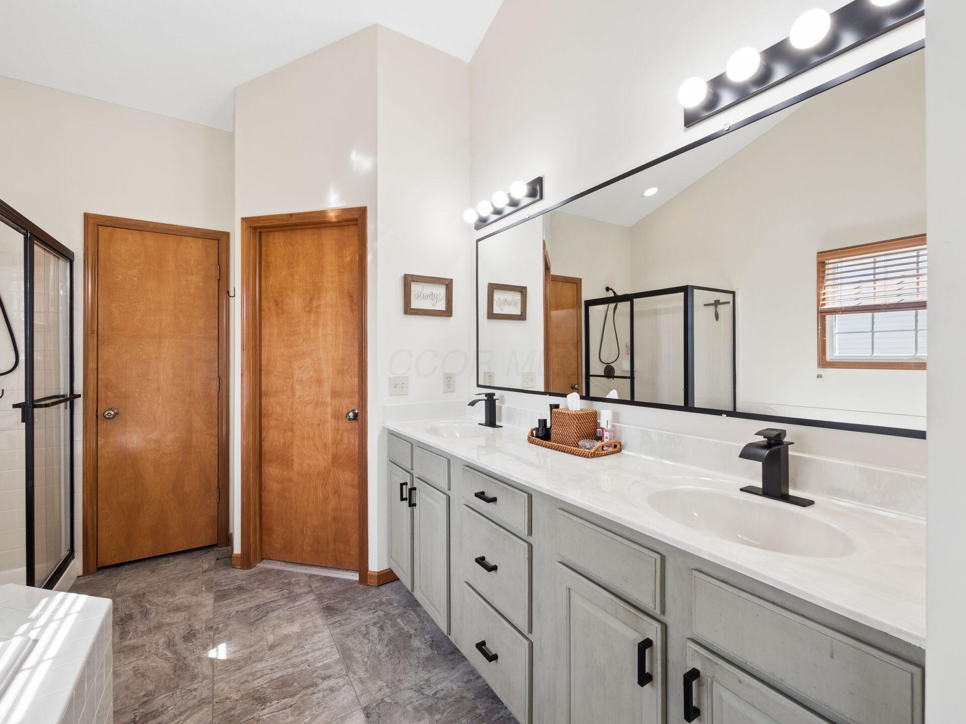 5771 Walterway Drive Property Photo 15