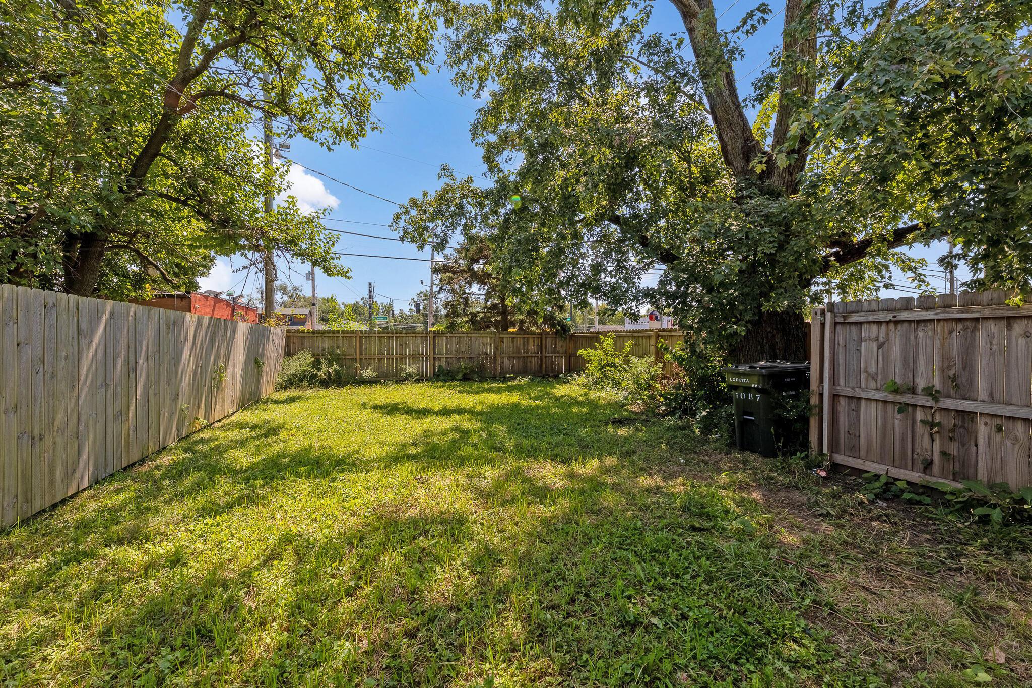 1087 Loretta Avenue Property Photo 21
