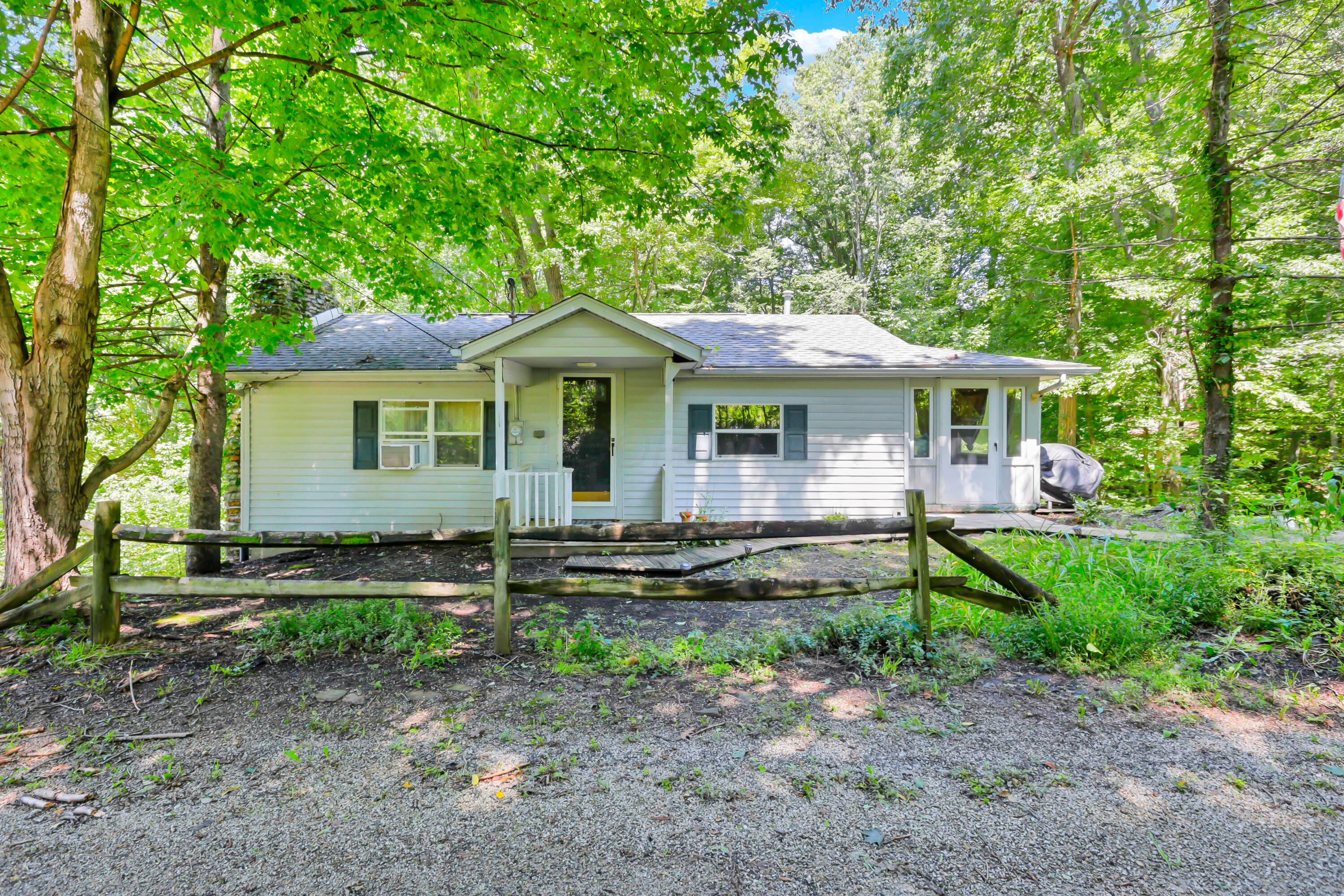 9126 Walnut Dowler Road Property Photo 1