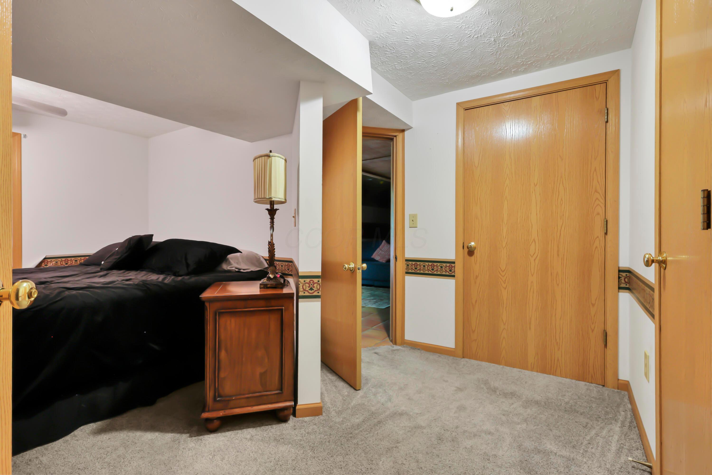 9126 Walnut Dowler Road Property Photo 32